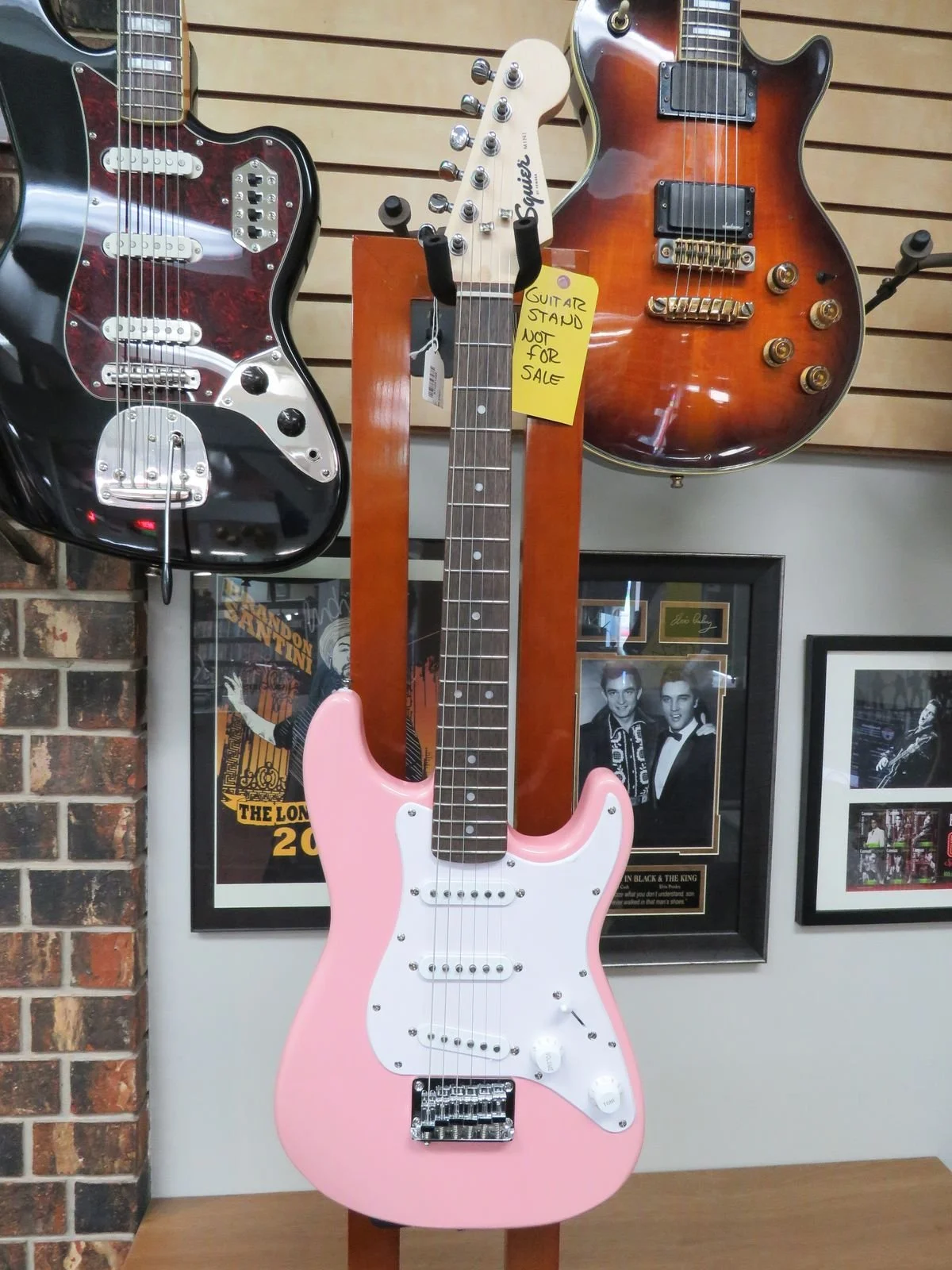 Squier Mini Stratocaster with Laurel Fretboard 2020 - Present - Shell Pink