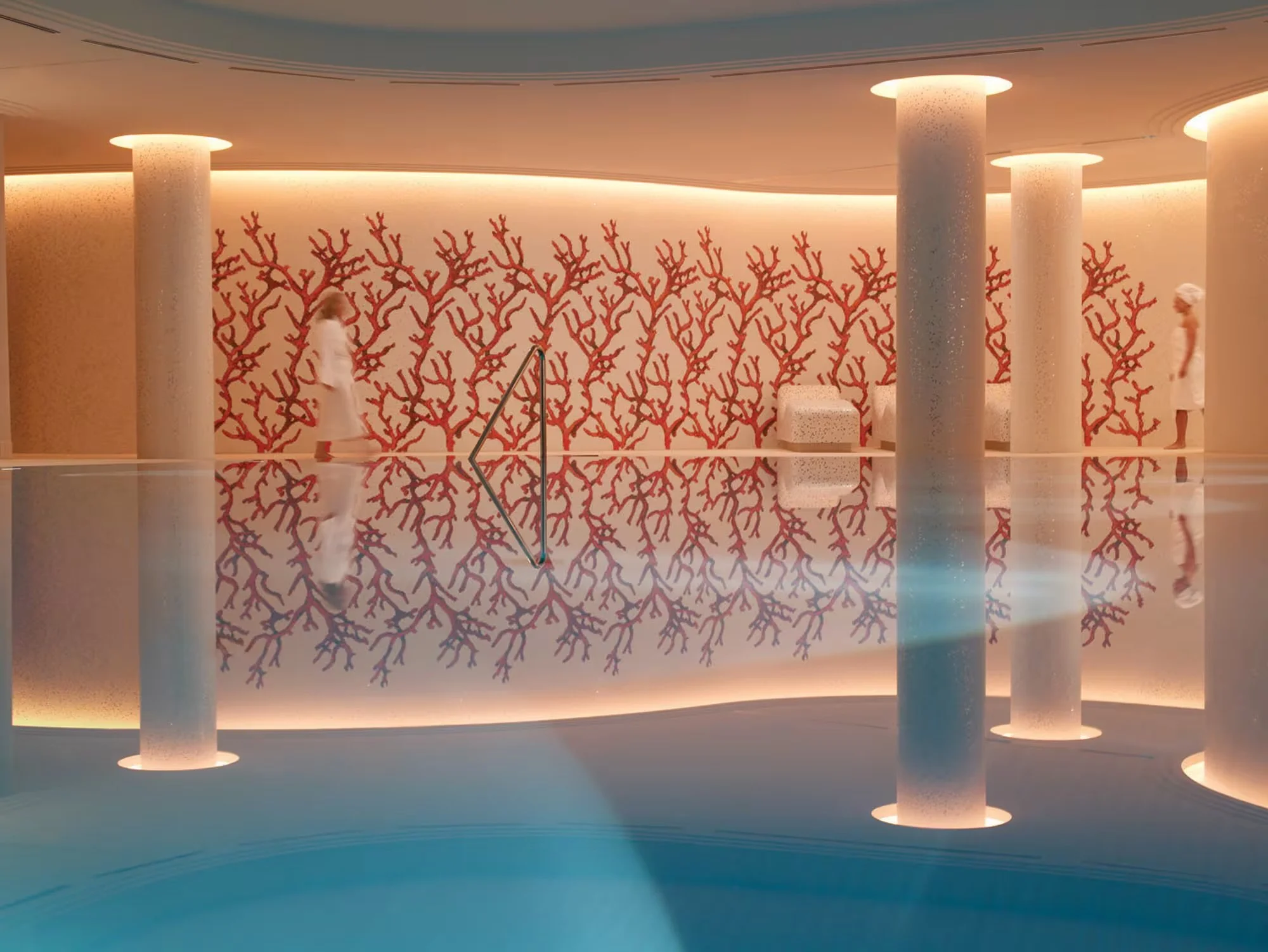 Das 800 m² große Spa verbindet klassische Entspannung mit modernen Recovery-Angeboten.