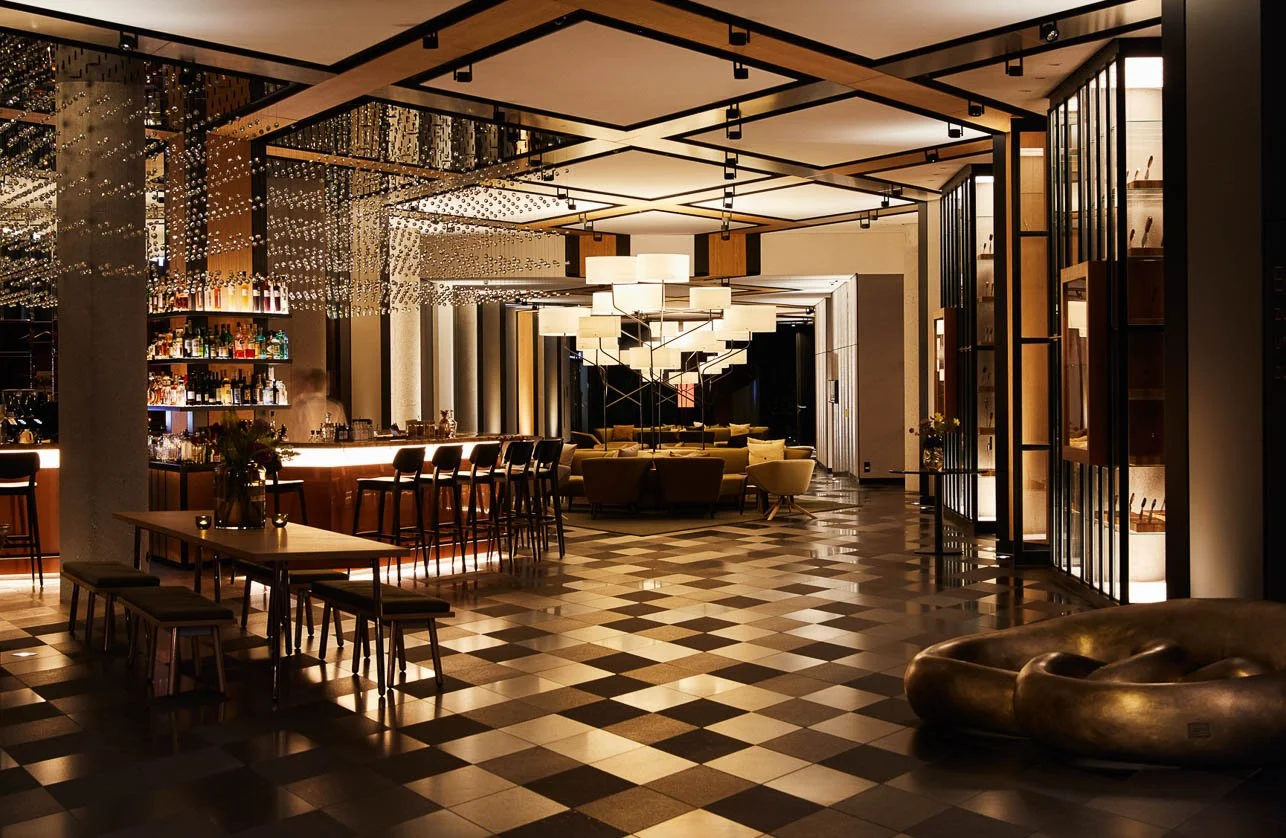 Das Andaz übersetzt Münchner Lebensart in einen offenen, designorientierten Empfang – modern, ungezwungen und international.