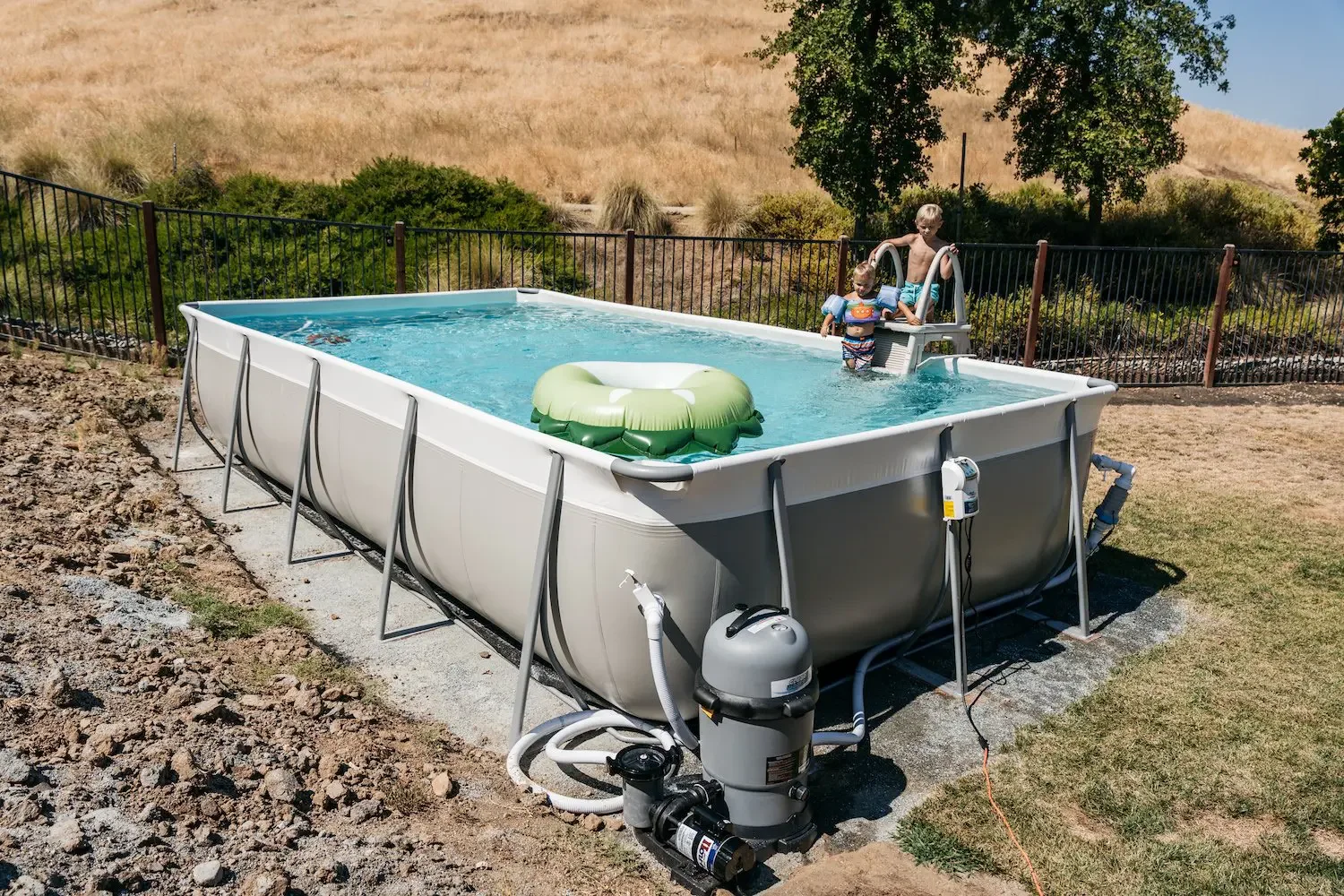 Kona Rectangle Pool.webp