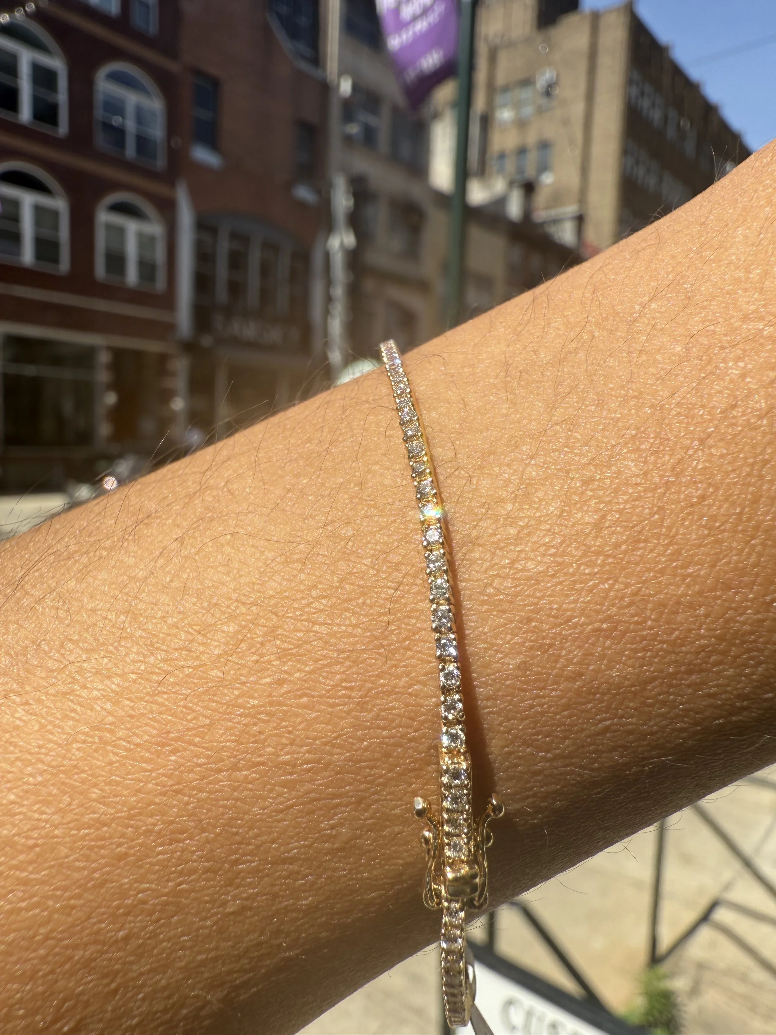 1.07 Carat Diamond Tennis Bracelet - 14K Yellow Gold