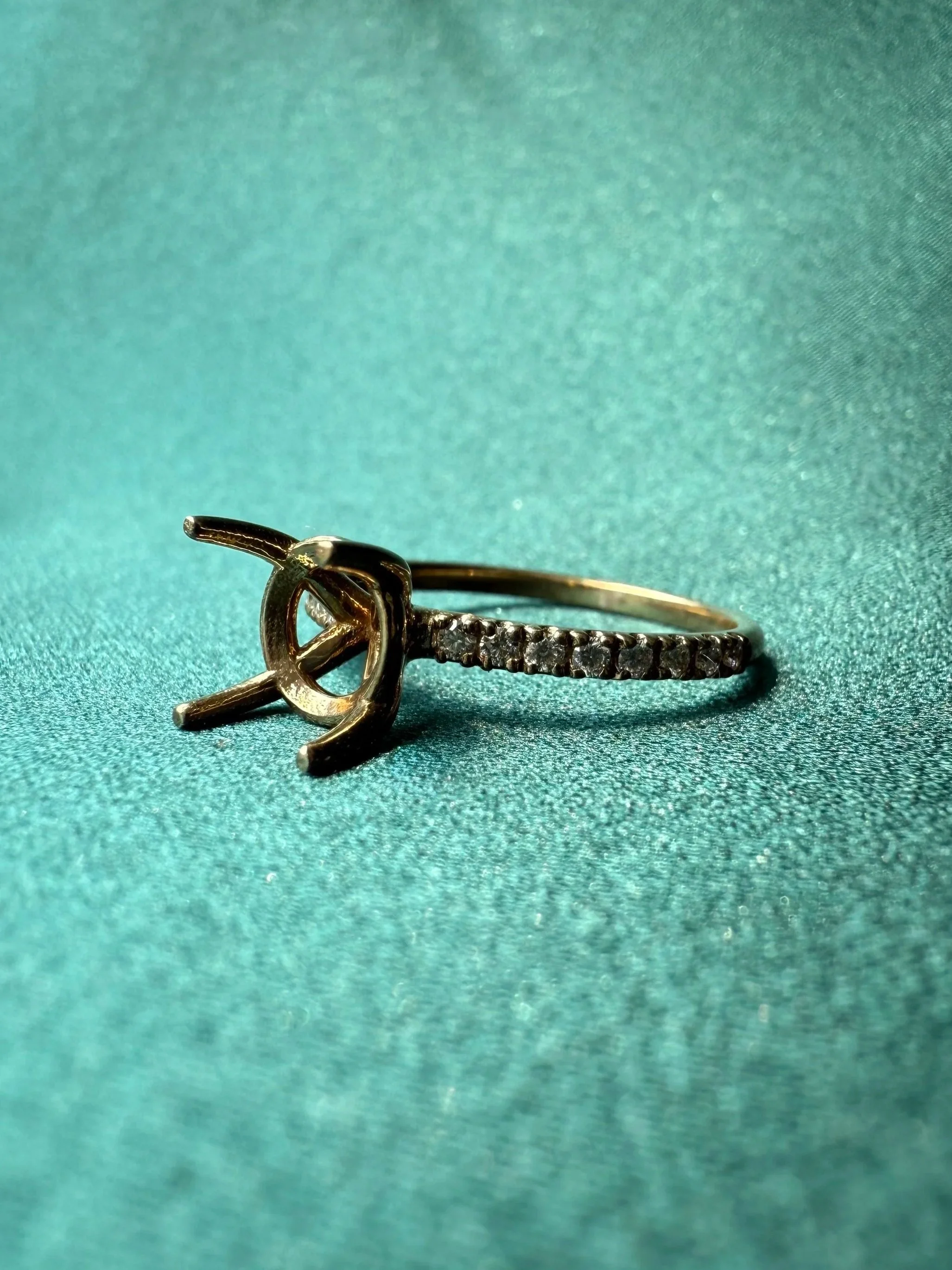 Swan Semi-Mount Engagement Ring - 14K Yellow Gold