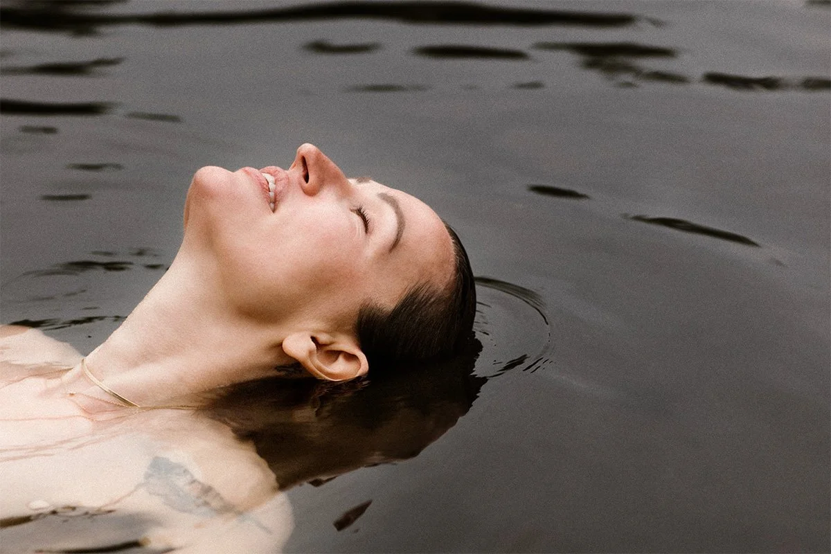 Sylvana Janssen VortexHealing® practitioner. Remote sessions for nervous system regulation, emotional healing and physical conditions. Based in the Netherlands.