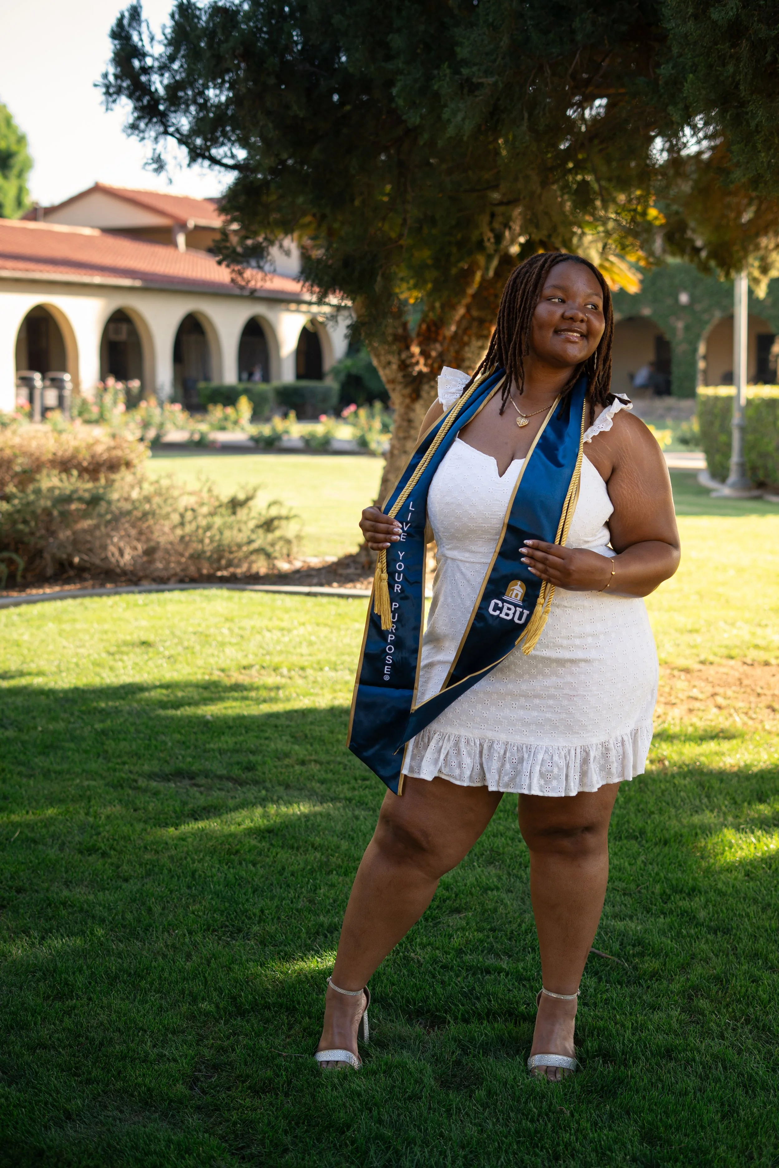 SydneyGraduation_260409_Alvarado_07.jpg