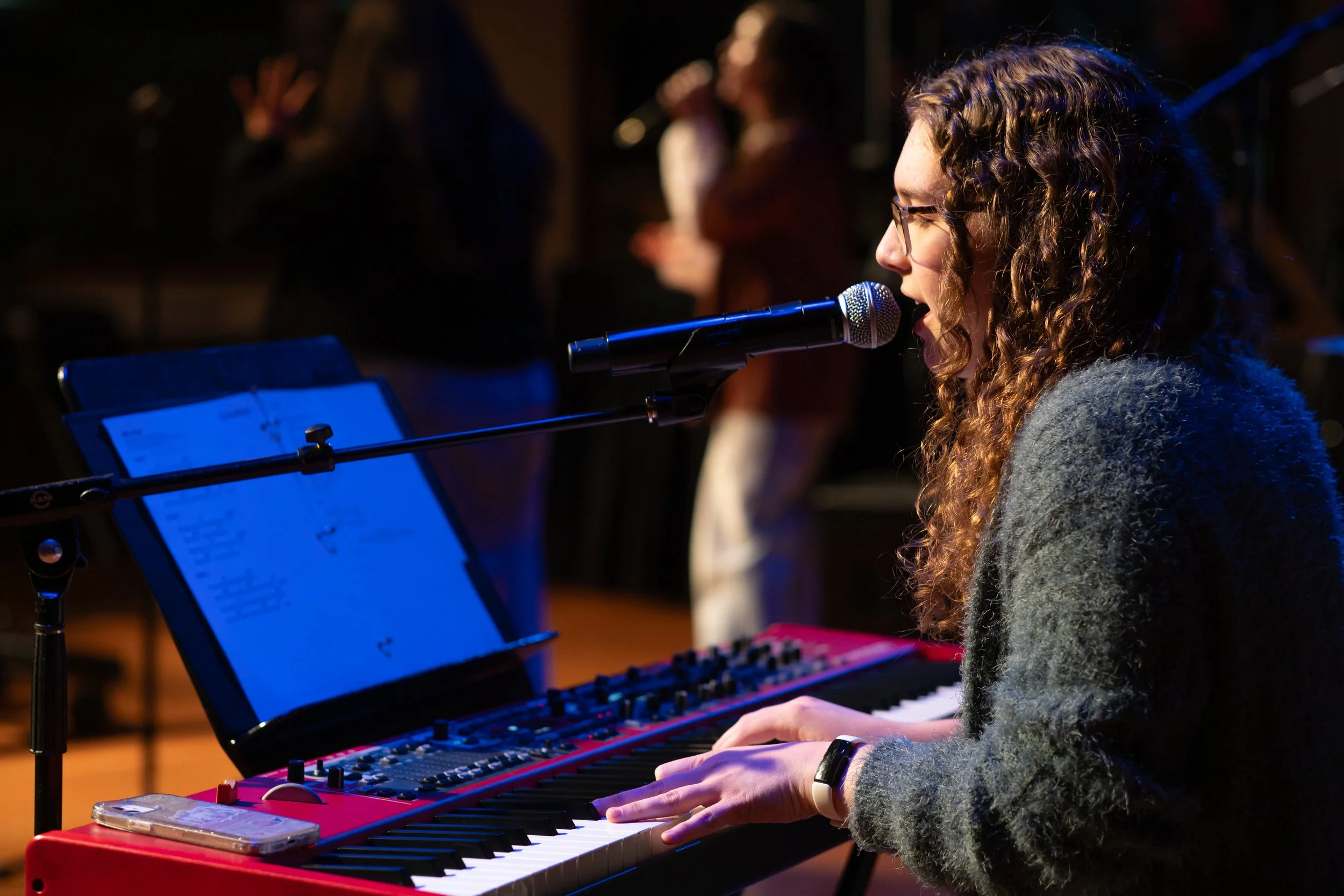 WorshipCircle_251120_Alvarado_18.jpg