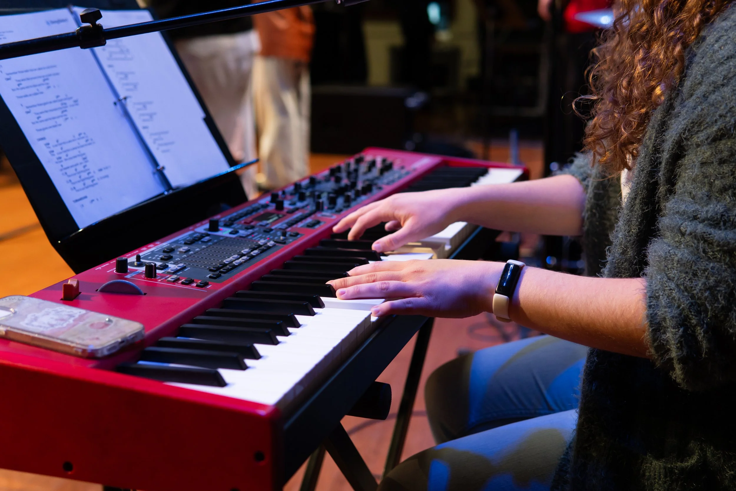 WorshipCircle_251120_Alvarado_10.jpg
