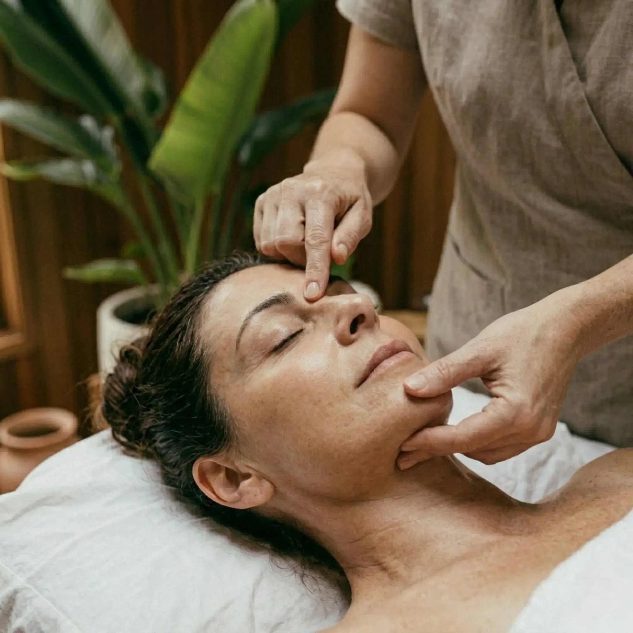 (3-In-1 Service) Facial Acupressure, Head Massage & Ear Candling - 60 minutes