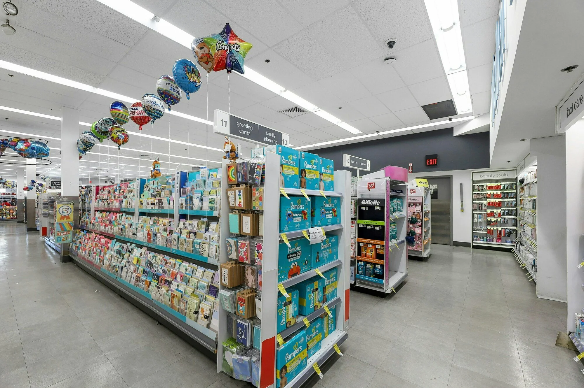 406_E_Madison_Ave_DUmont_Indoor_4.jpg