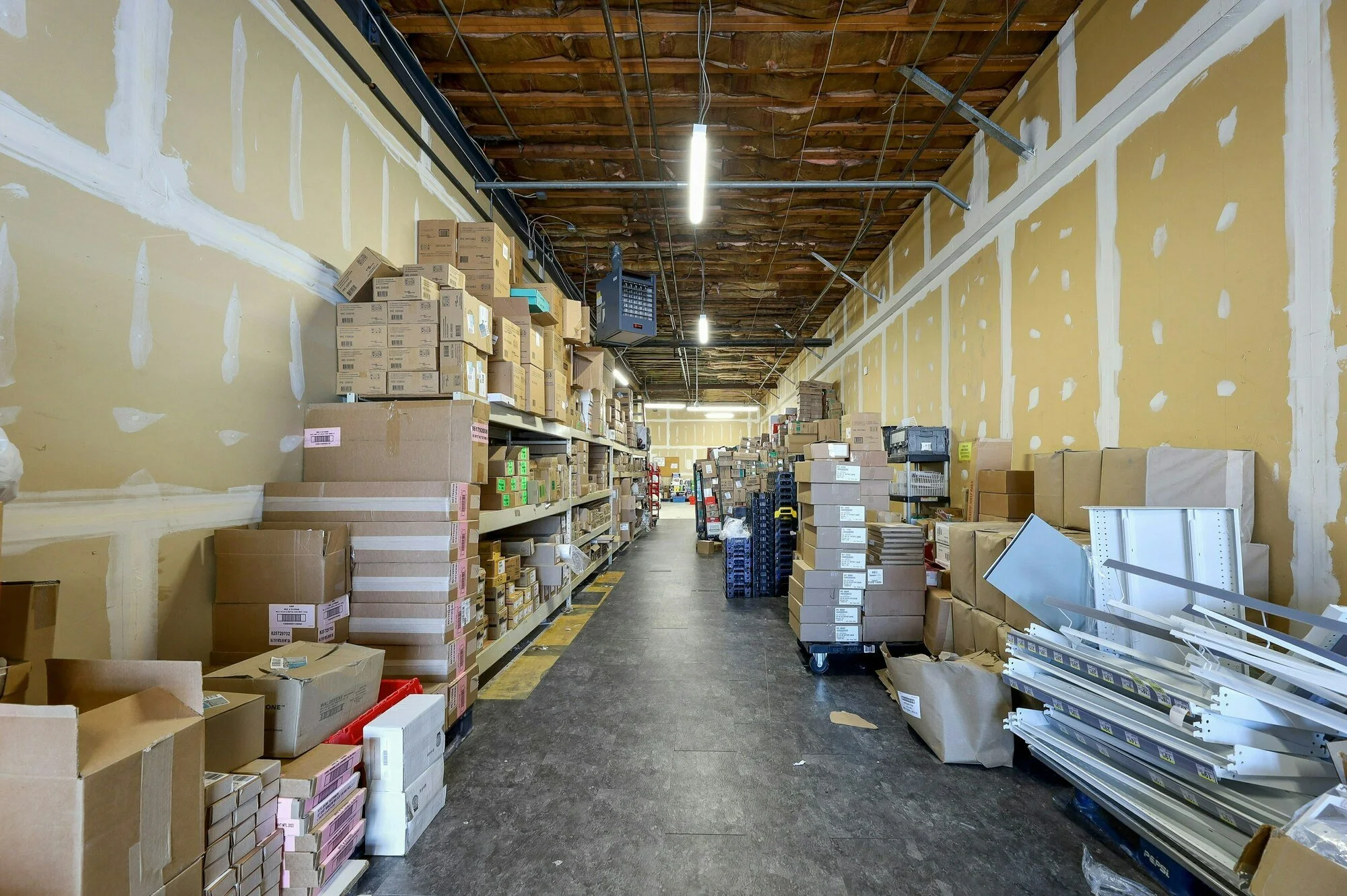 406_E_Madison_Ave_Dumont_Storage_2.jpg