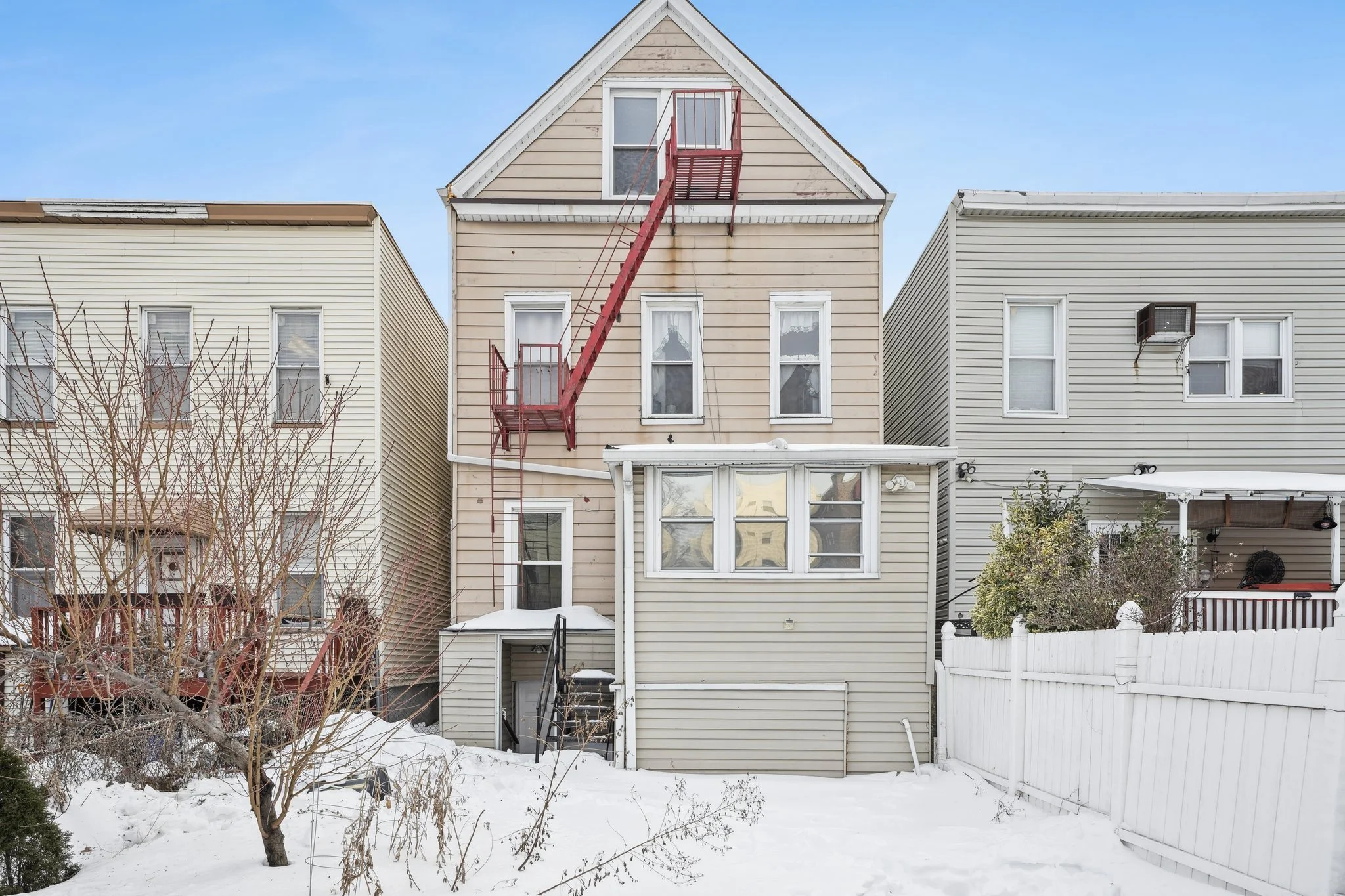 BuildingPhoto (23).jpg