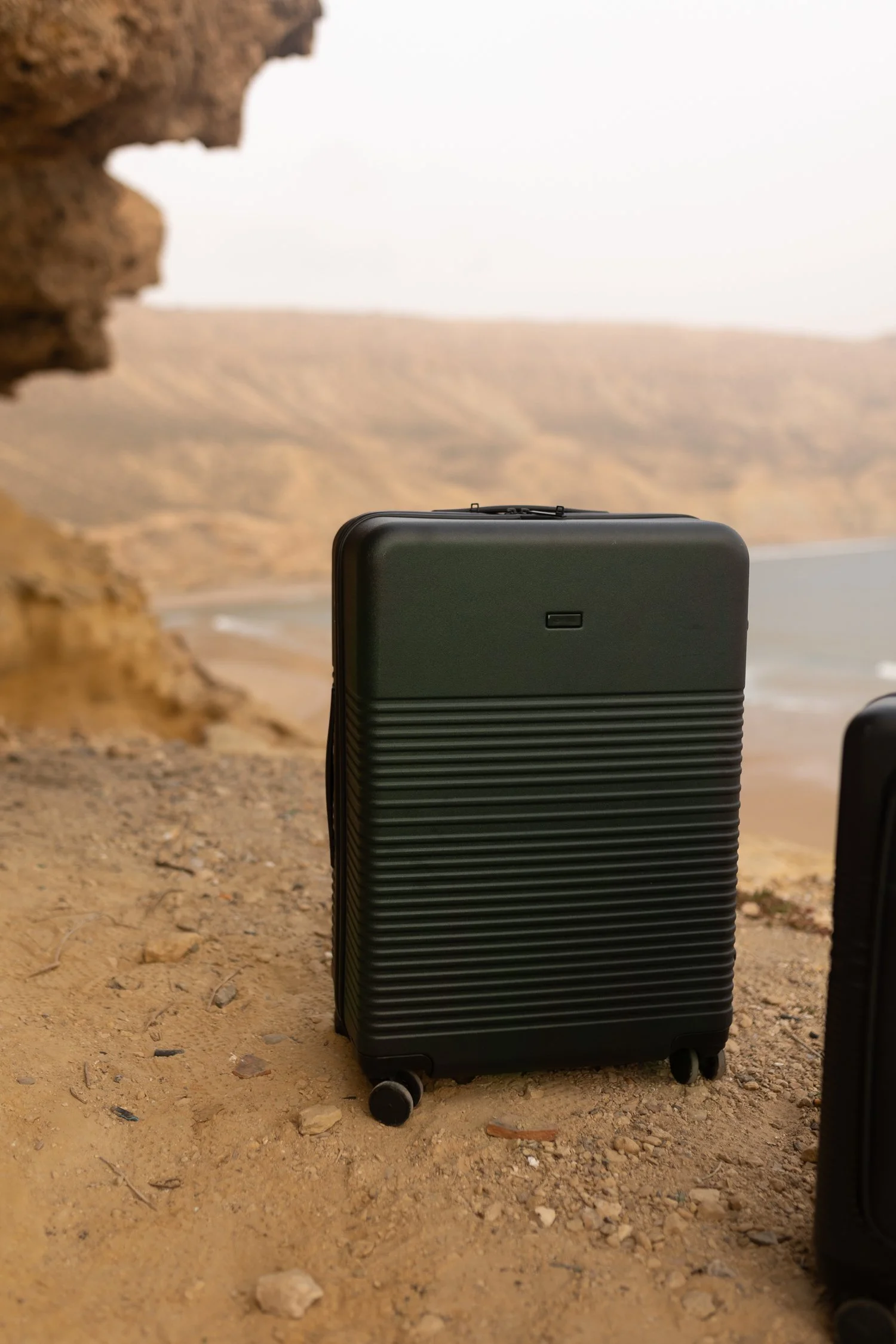 NORTVI, a sustainable suitcase brand from Amsterdam-14.jpg
