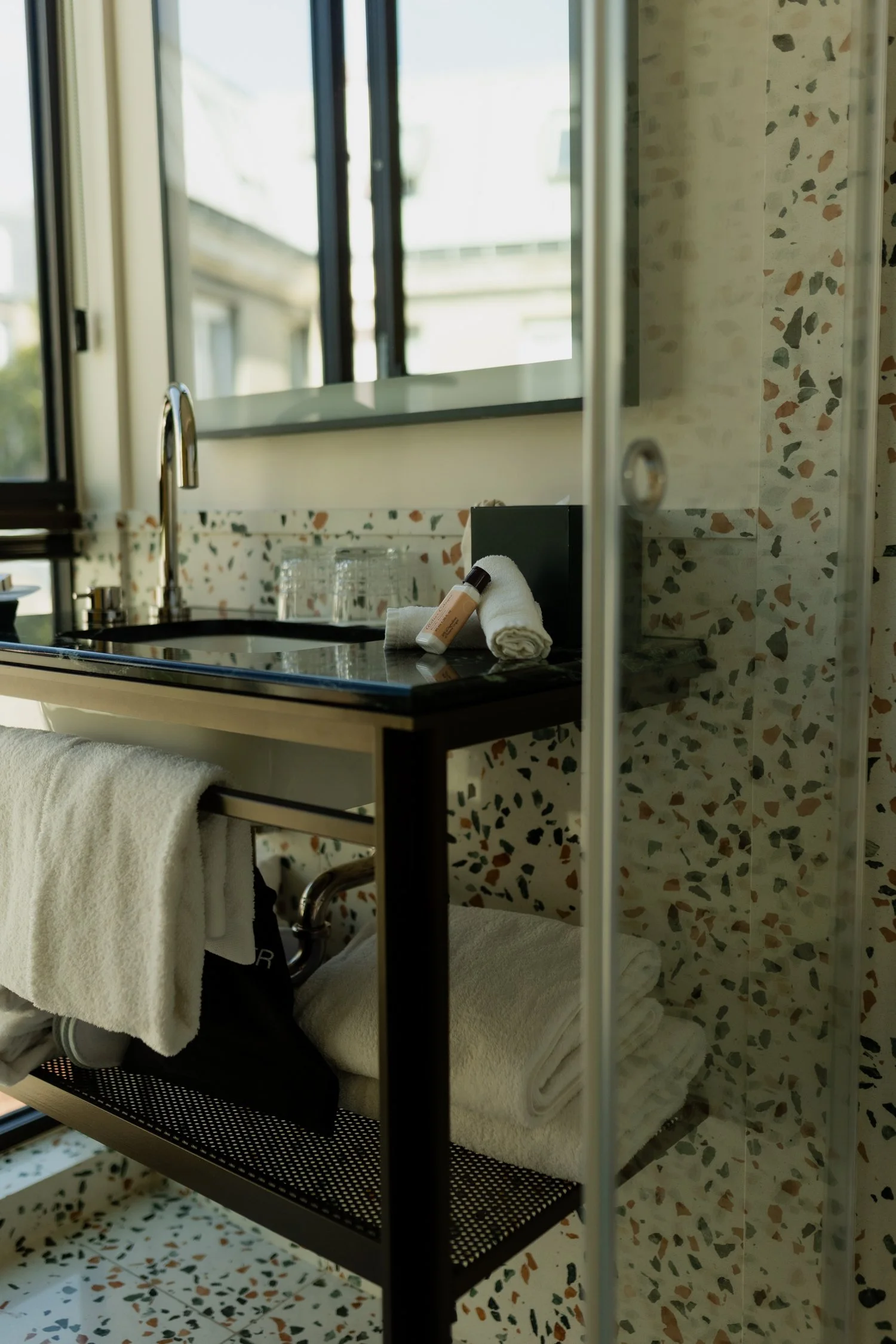 Hôtel Le Ballu, Paris_ Manuka Honey Rituals at the New EÏA Spa-2.jpg