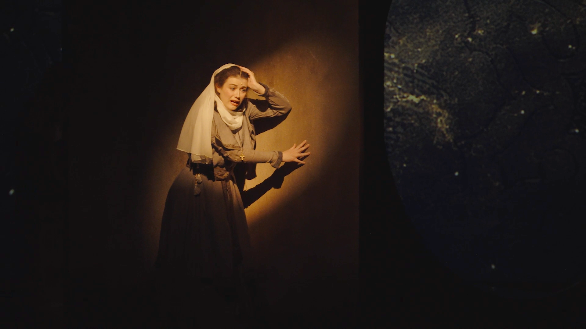 hildegard_multicam_edit_01_-_260125 (0-39-03-01).png
