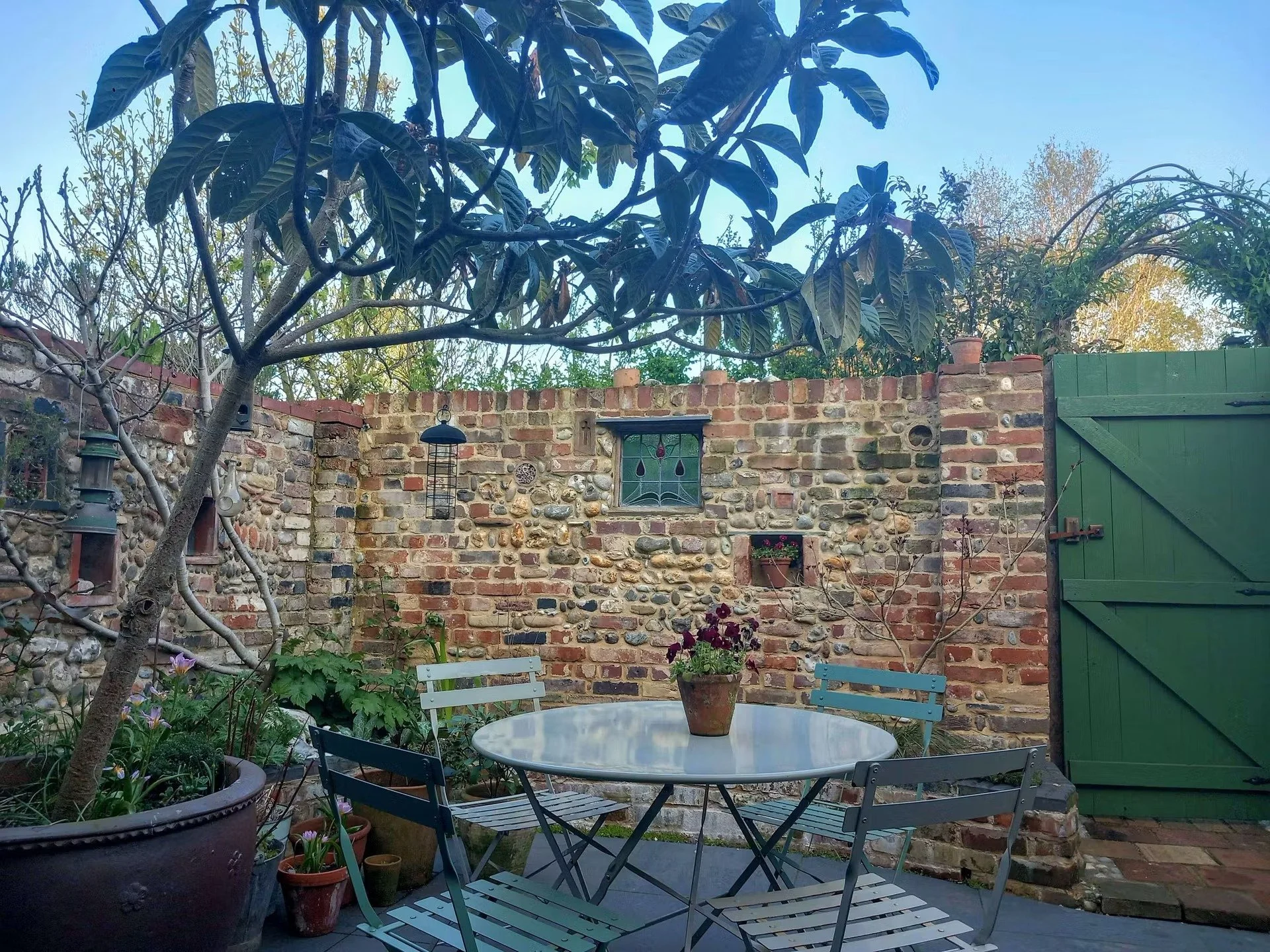 Courtyard garden