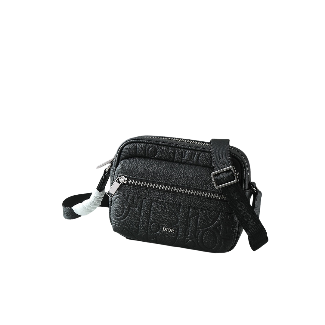 Di*r Rider 2.0 Zipped Messenger Bag in Black Di*r Gravity Leather