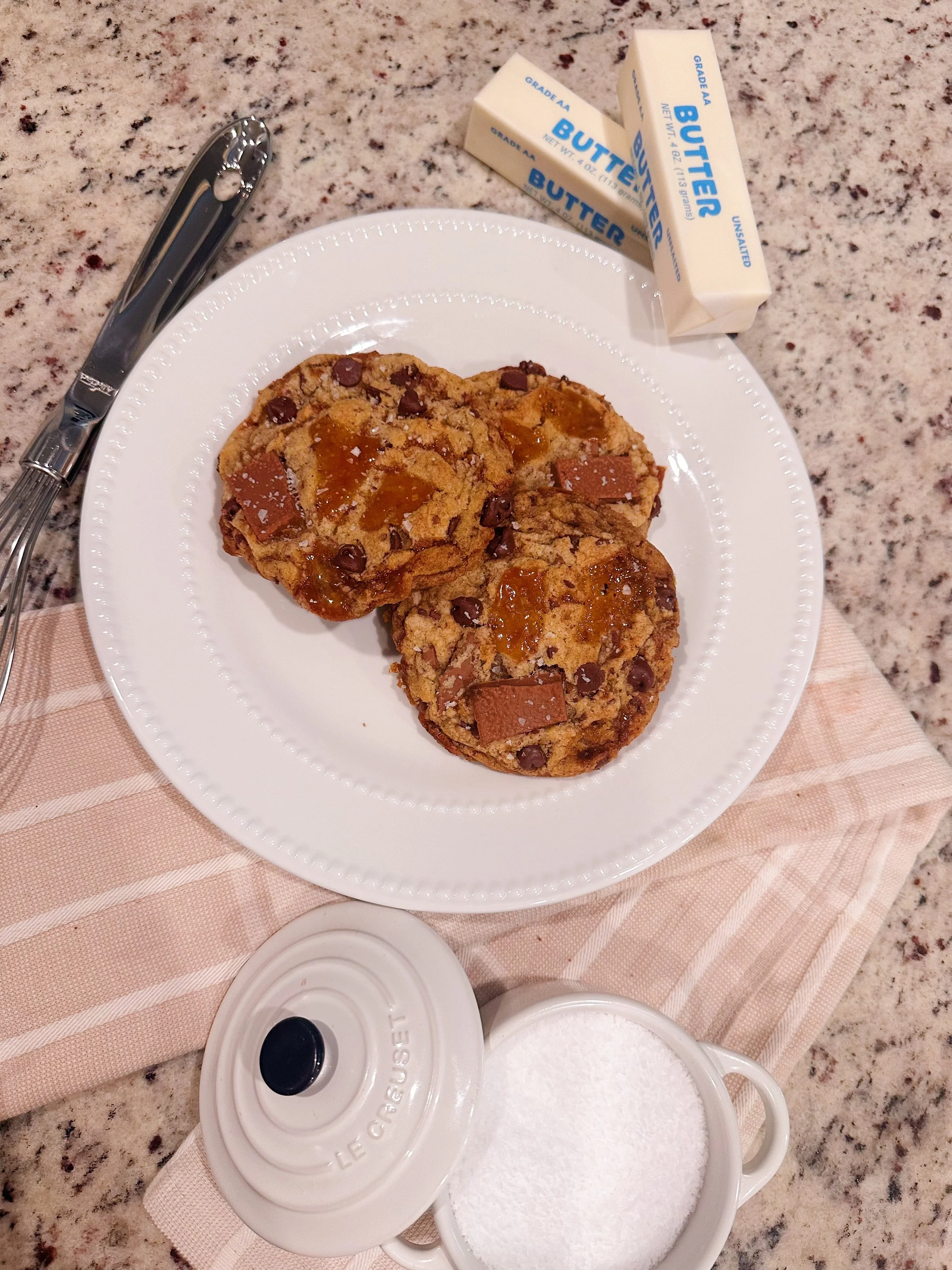 Salted Caramel Chocolate Chip Cookies