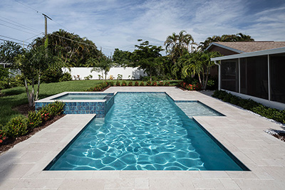 pool-finishes_puck_white-mini Pic2.webp