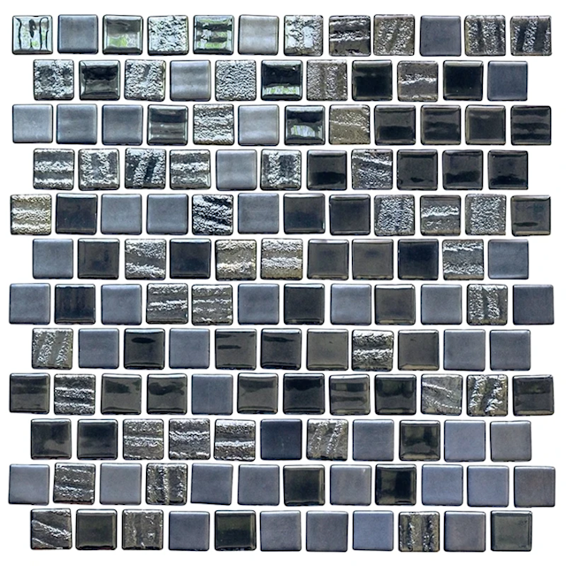 tiles_image_tux_black-10_1x1_black-100.webp