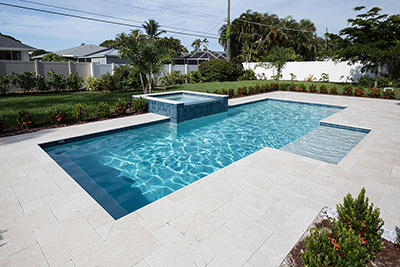 pool-finishes_puck_white-mini Pic3.webp