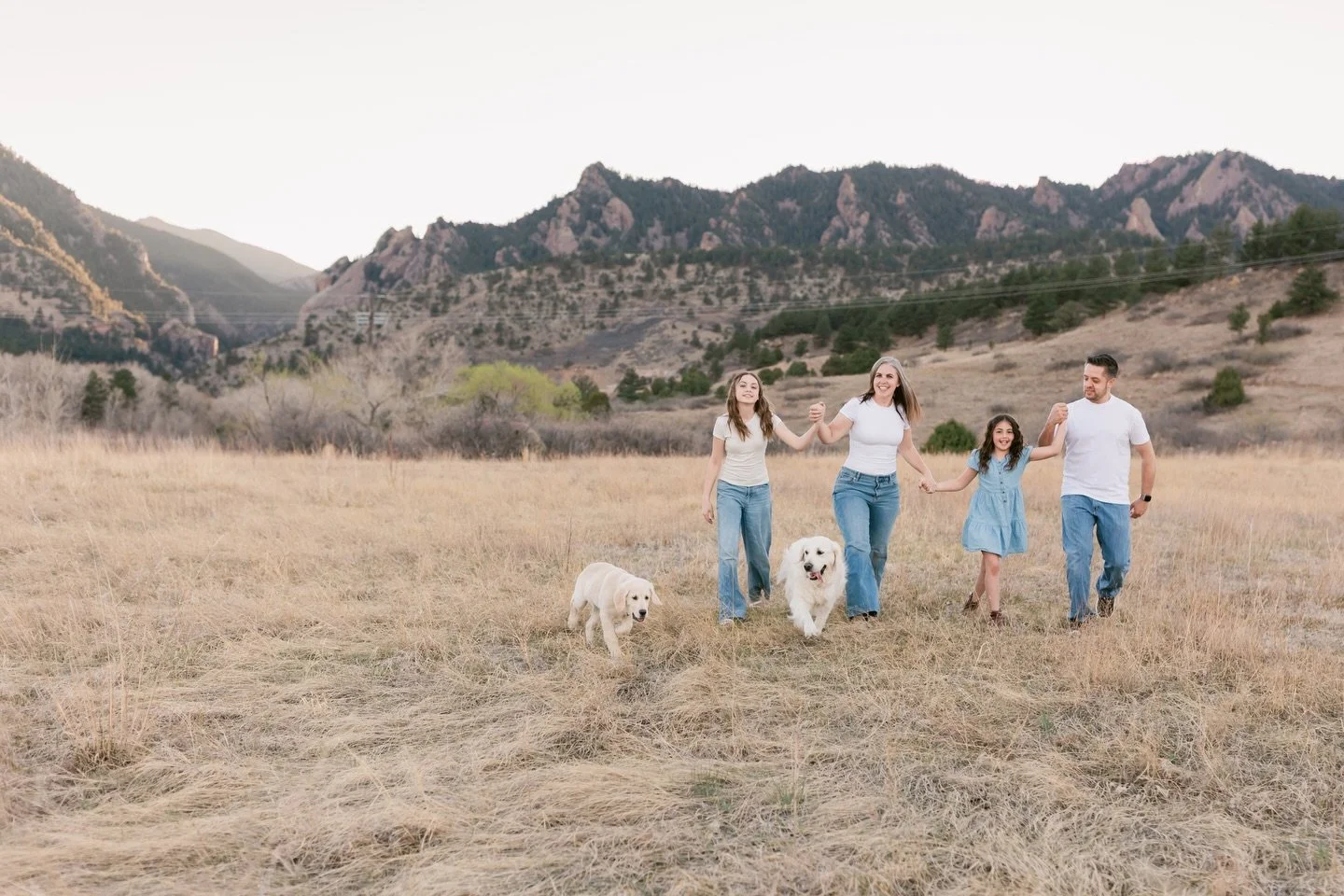Charlie Brown always said &ldquo;happiness is a warm puppy.&rdquo;
I&rsquo;d say that checks out!
.
.
.
.
#coloradofamilyphotographer #coloradophotographer #familylifestylephotography #holdthemclose #storytellingphotography