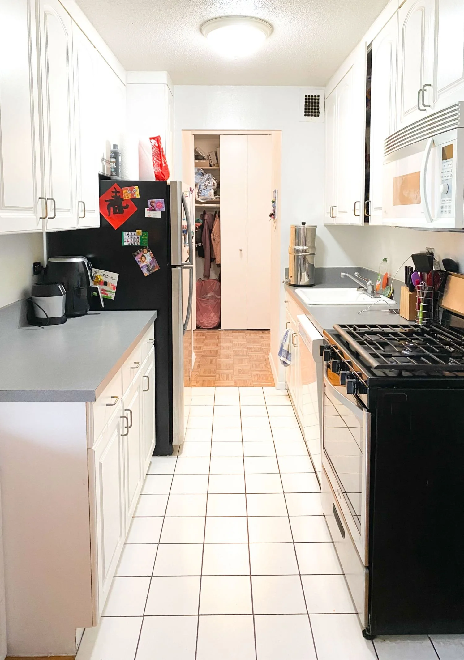 3 - Kitchen.jpg