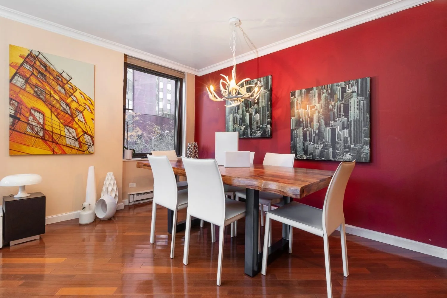 3 - Dining Area.jpg