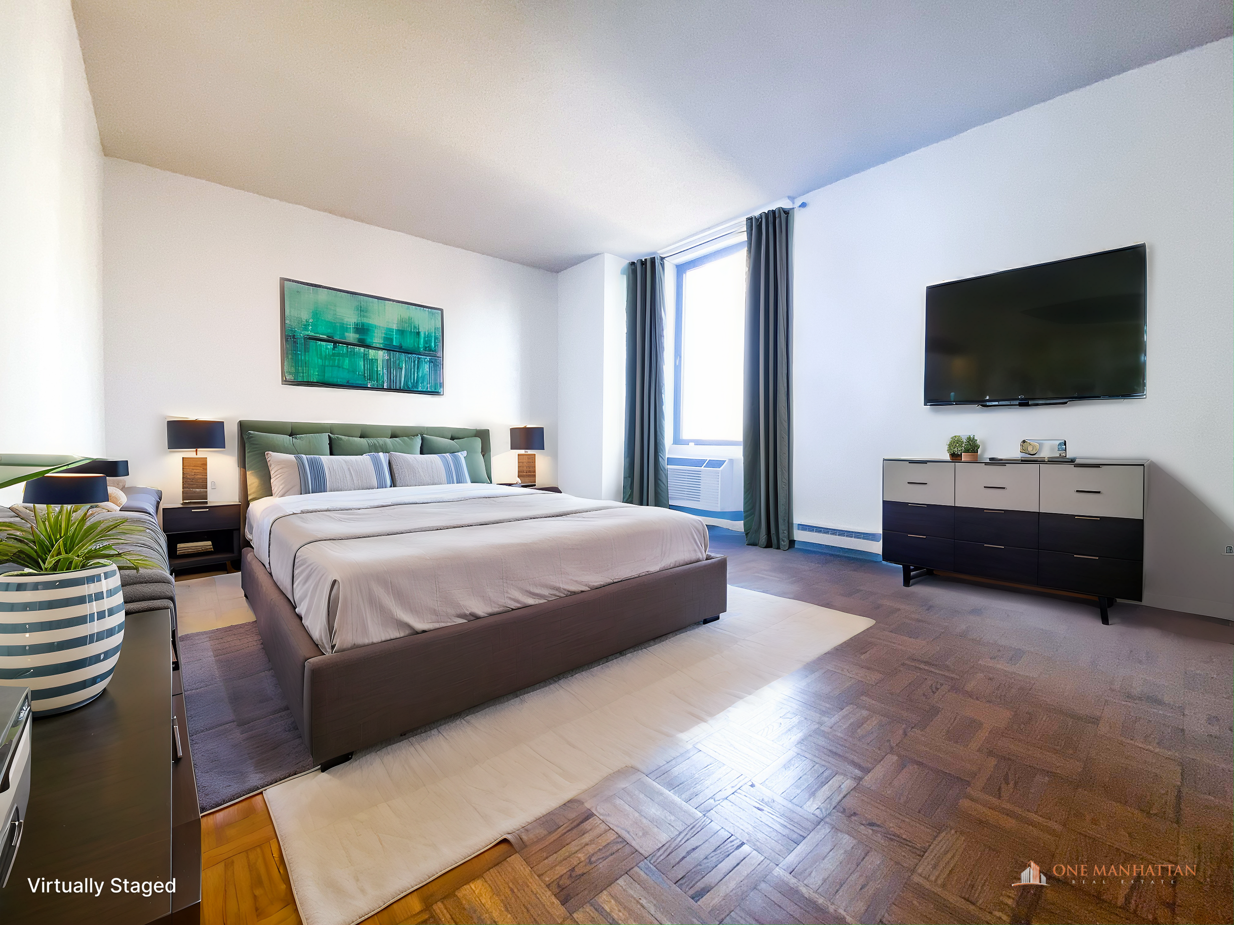 4 - Bedroom.jpg