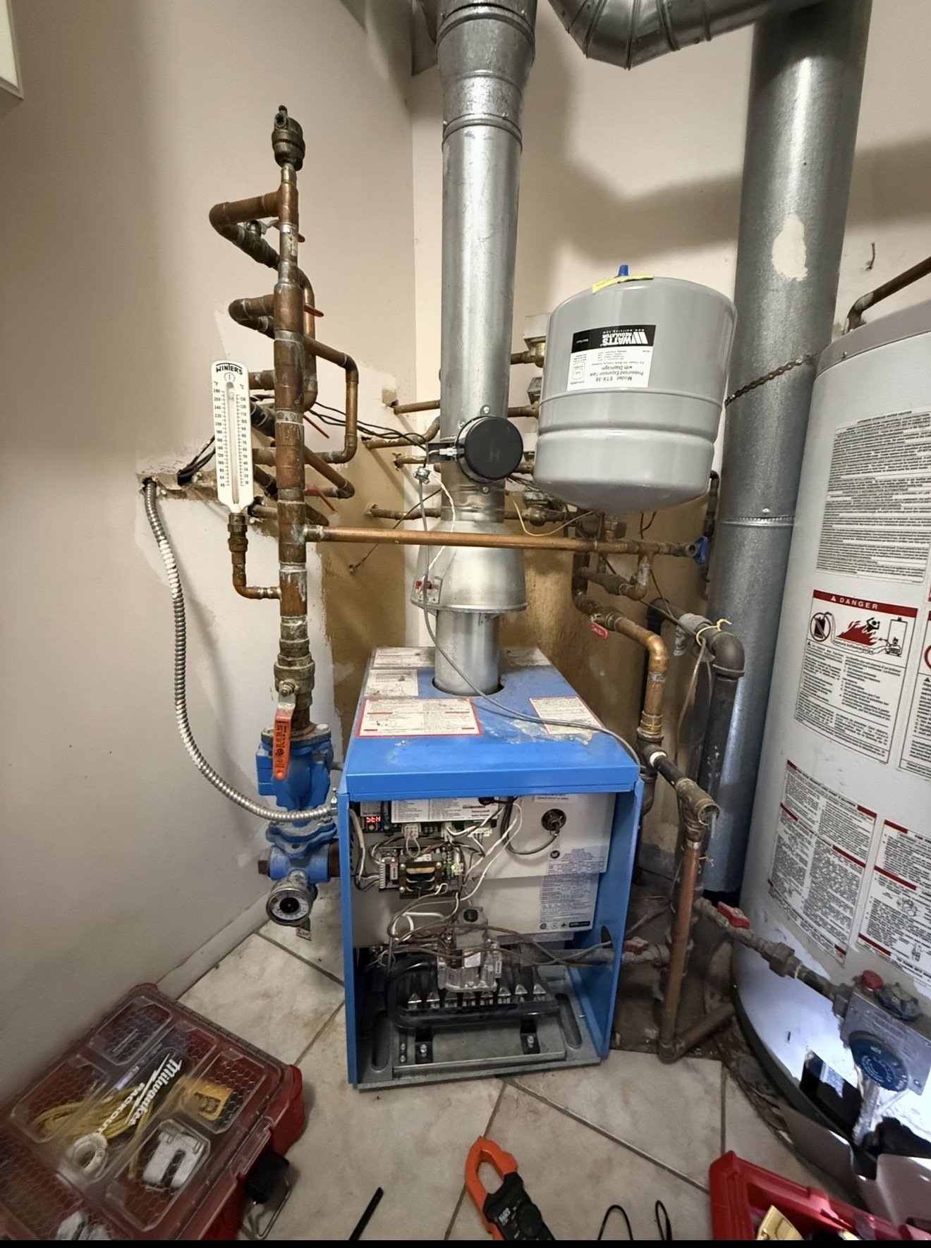Service of mini-gas boiler system that was not working