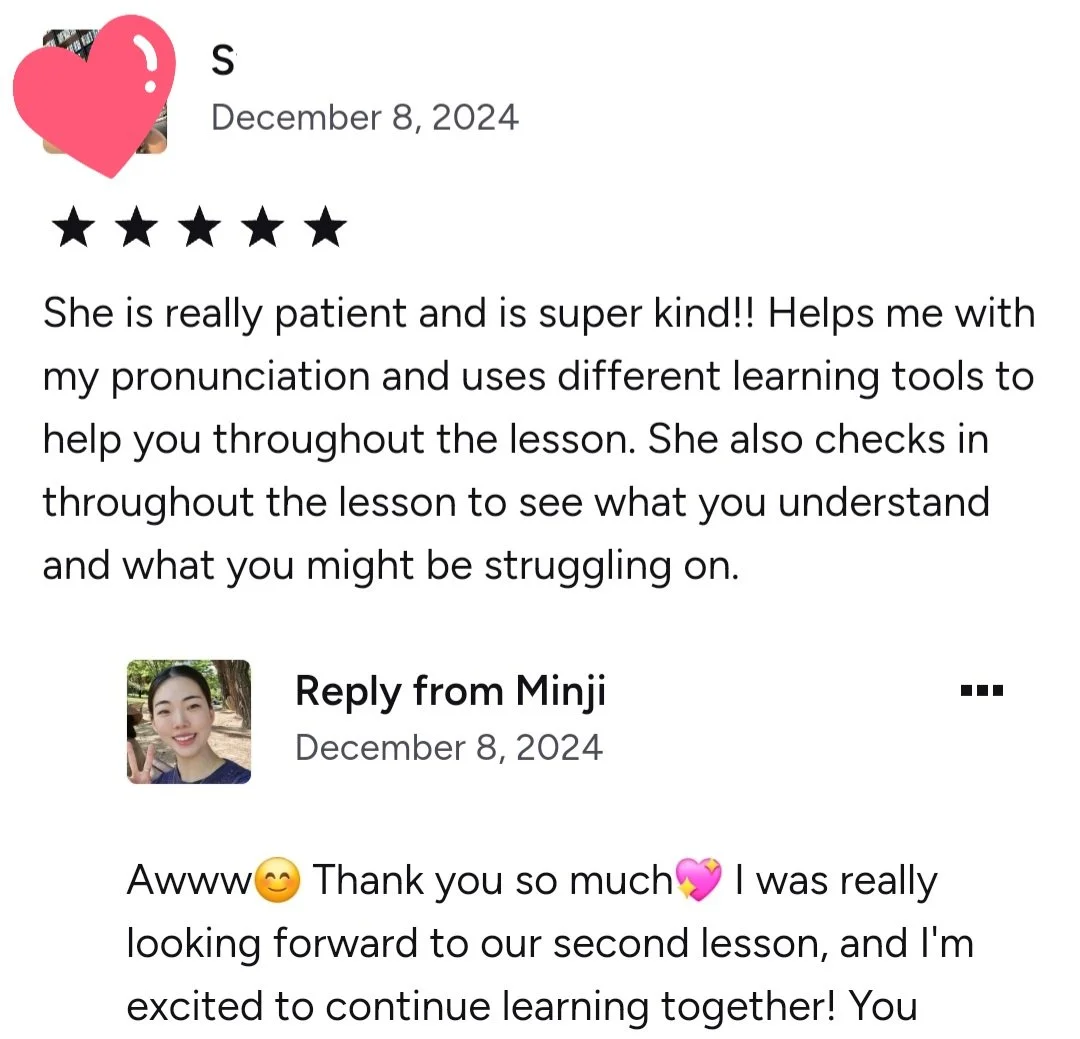 Online review with five stars, praising a patient-oriented teaching session, with a reply expressing gratitude and excitement for future lessons.