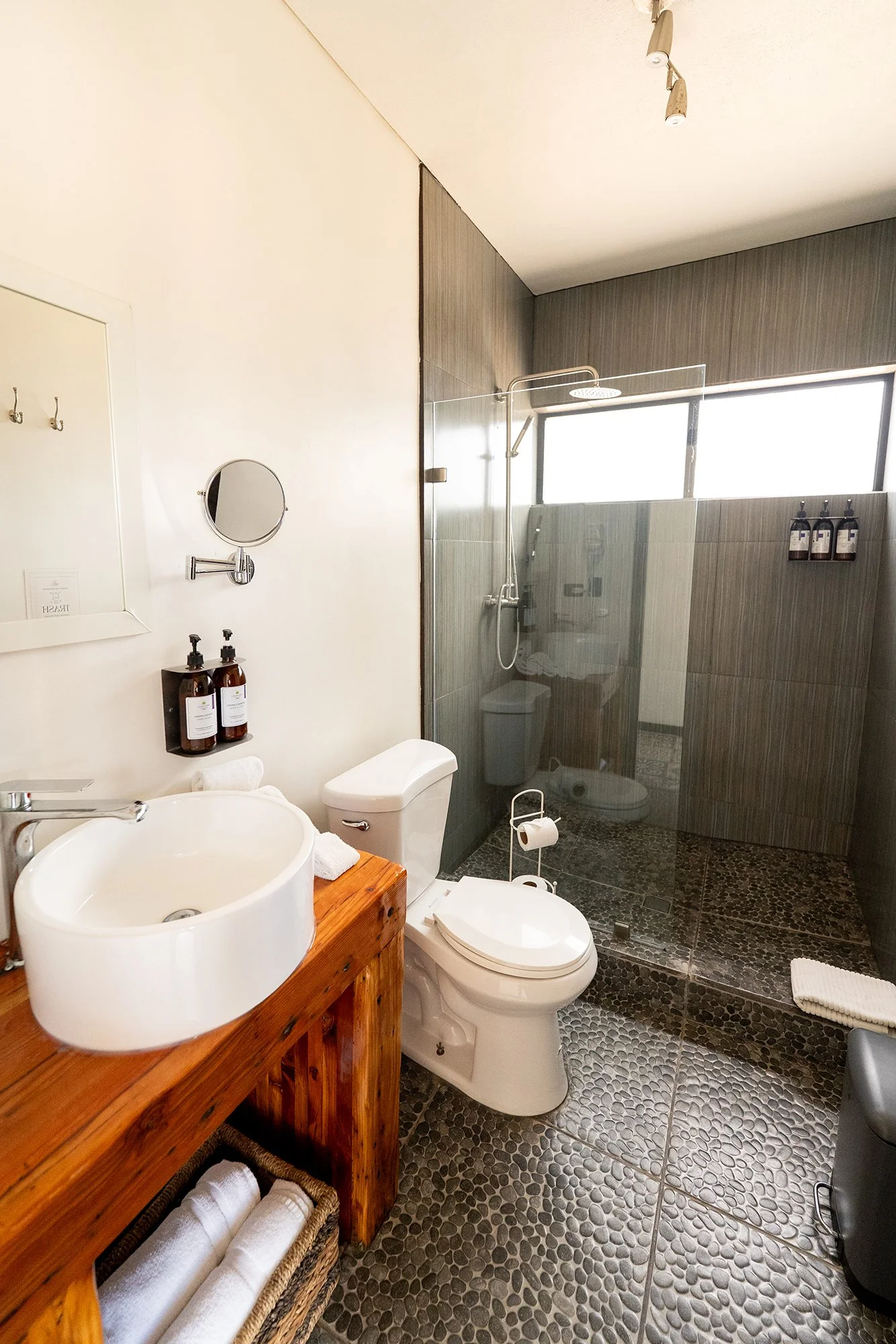 002 Hotel Nicolas Suite Horizonte AB V001.jpg