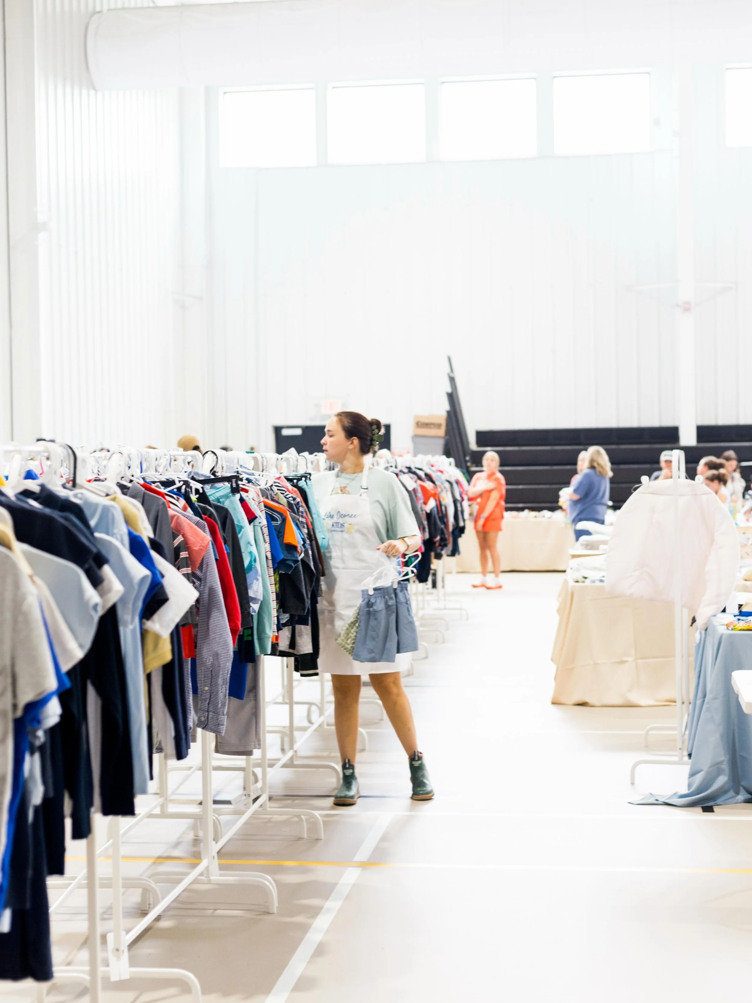 We would not be able to make Lake Oconee Kids happen without the help of our amazing volunteers🩵👚 The countdown for our October sale is on! See you all in 2 weeks!