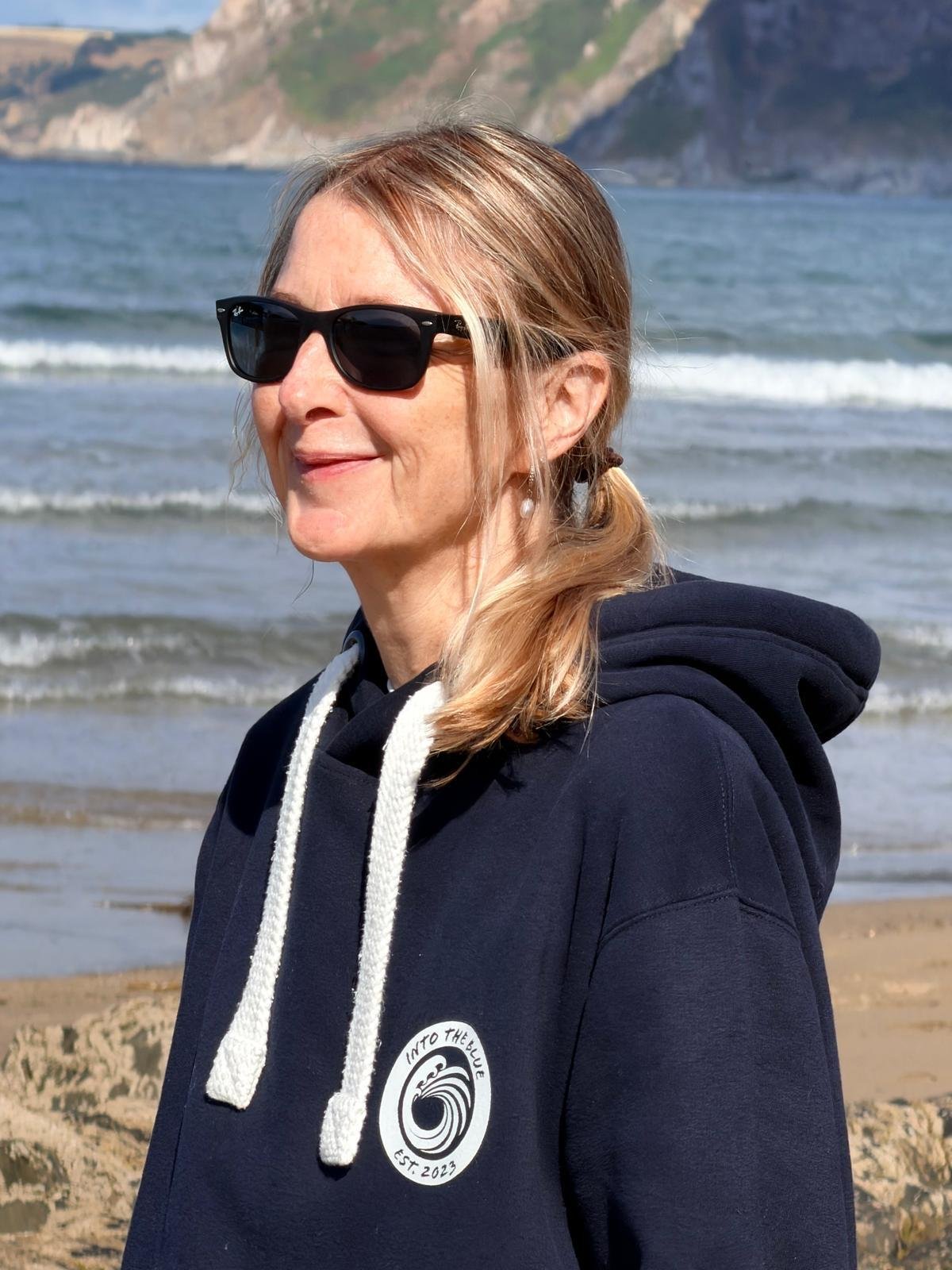 hoodieb2.jpg