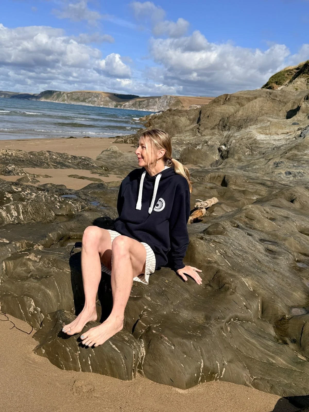 hoodieb1.jpg