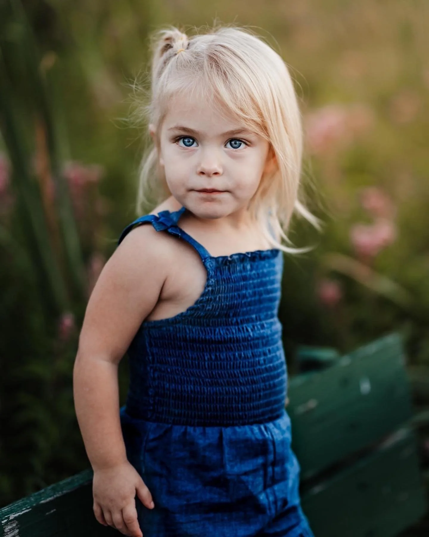 Her eyes 😍

#fineartfamilyphotographer #familyportraits #wisconsinphotographer #wisconsinfamilyphotographer #milwaukeephotographer #lakegeneva #lakegenevaphotographer #lakegenevawisconsin