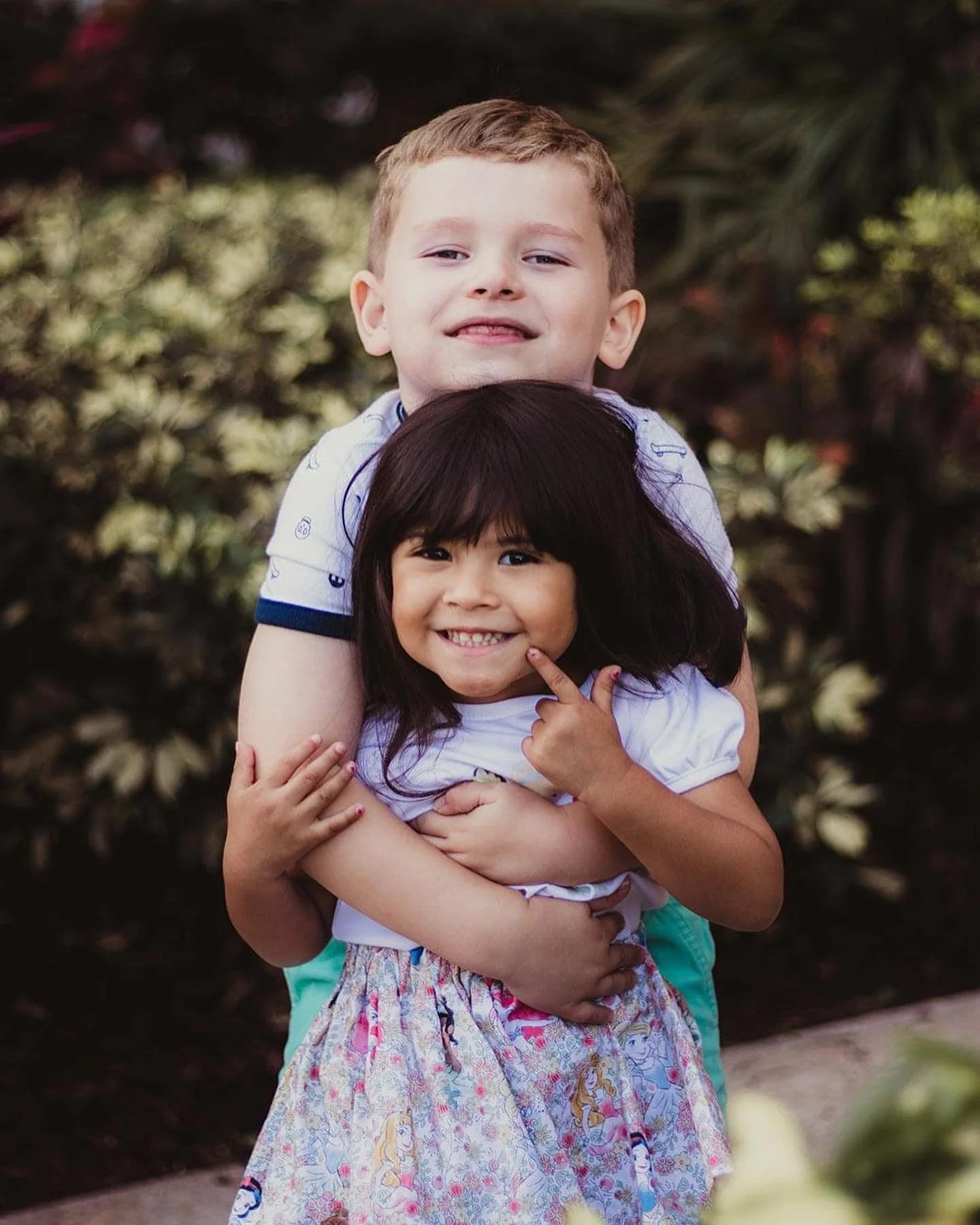 They&rsquo;re so cute! #familyphotographer #familyportraits #wisconsinphotographer #wisconsinfamilyphotographer #milwaukeephotographer