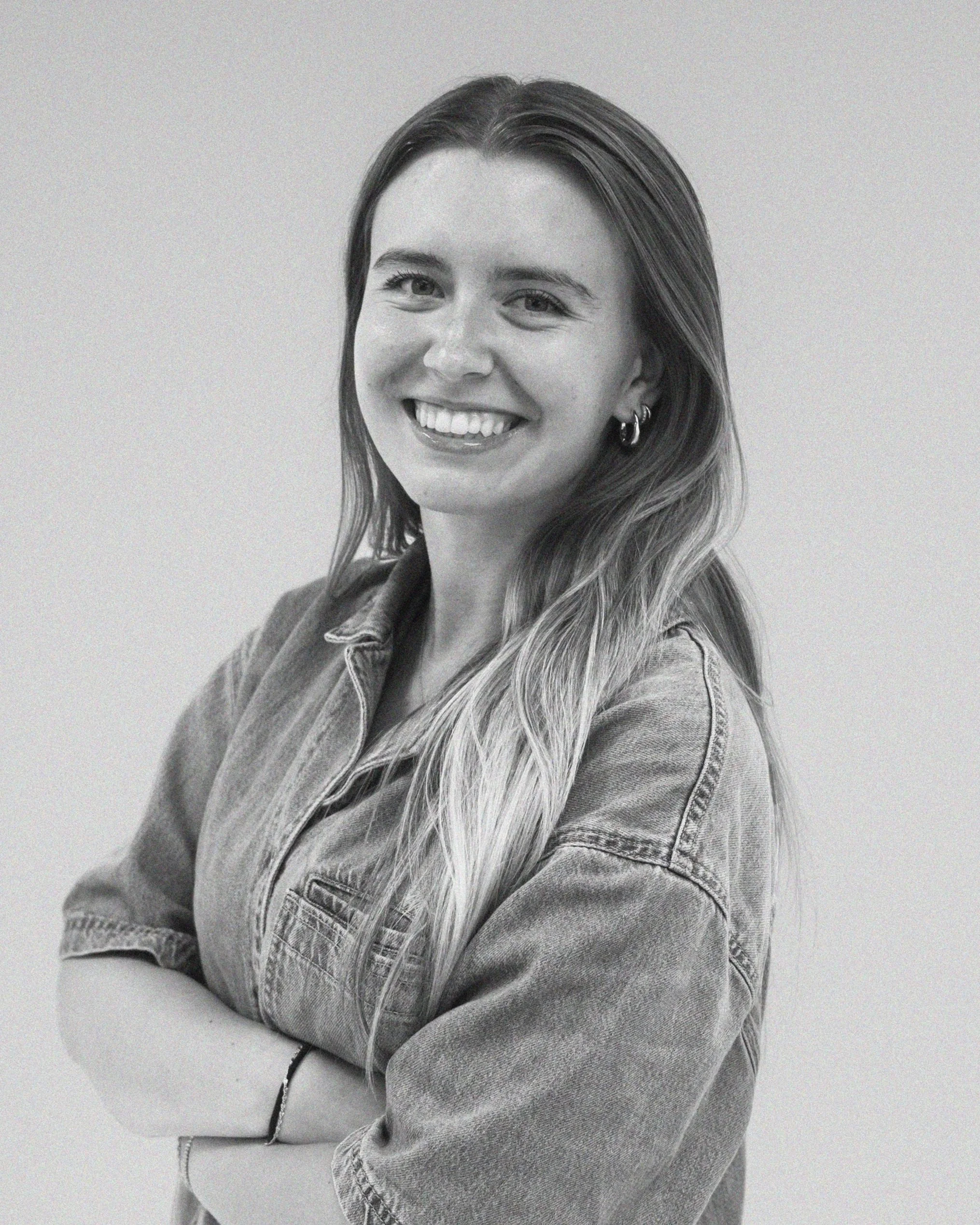 Headshot of Harvest Wedding film Team Member, Linsie