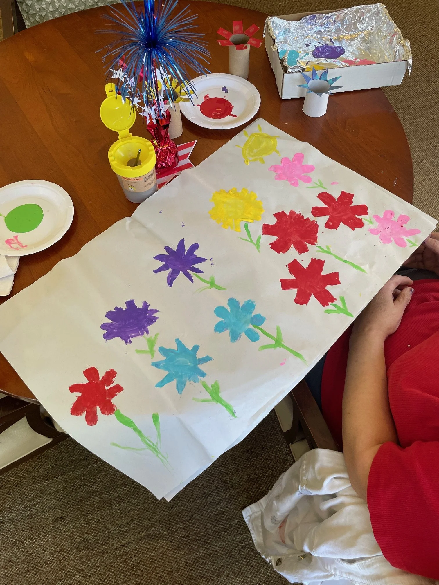 Toilet paper roll flower stamps