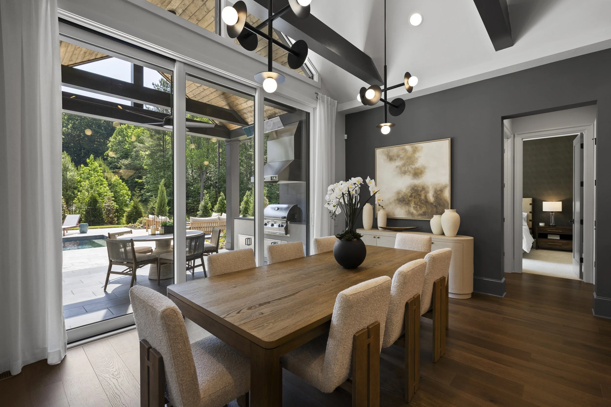 breakfast area.jpg