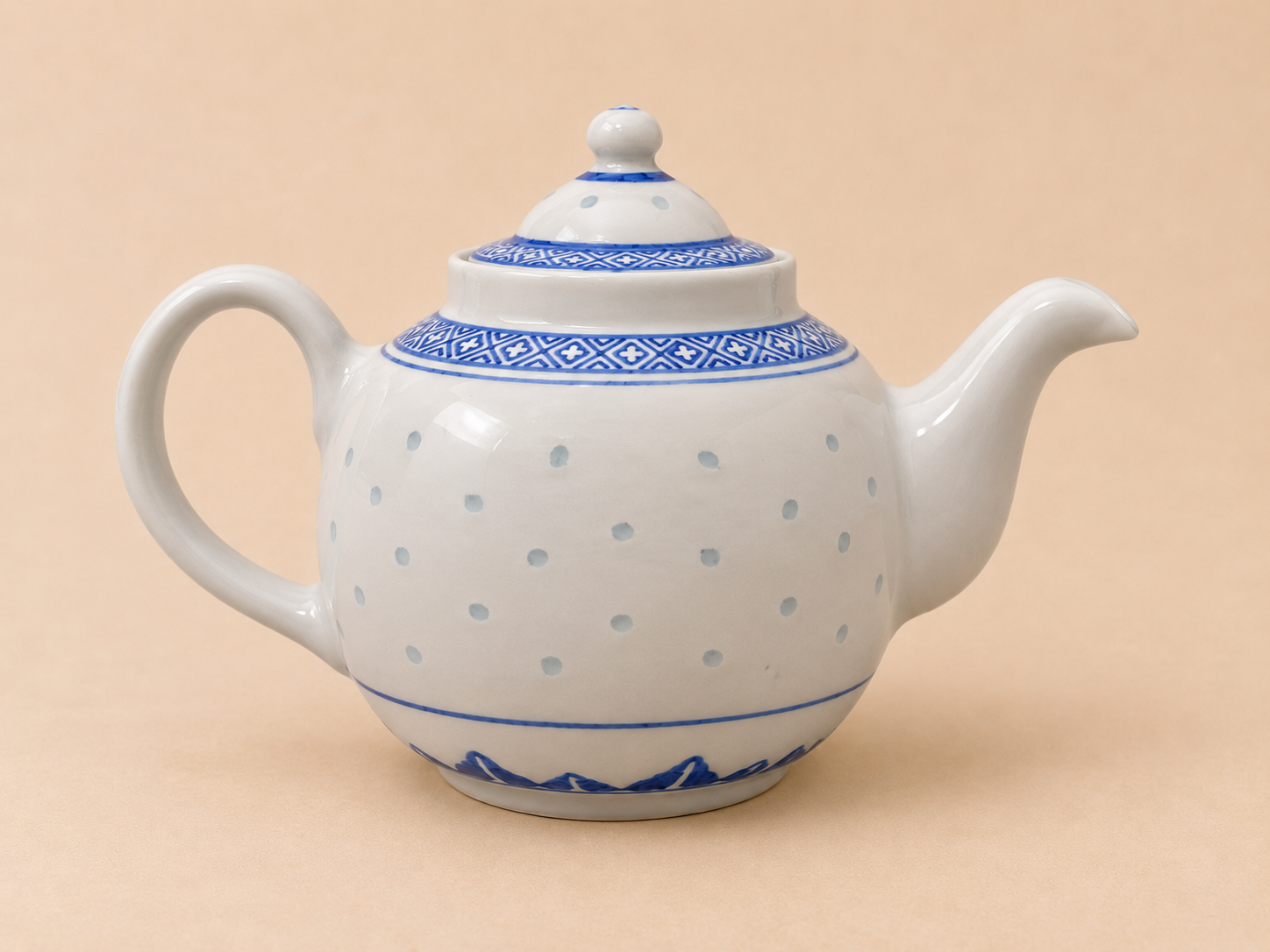 blue tea pot