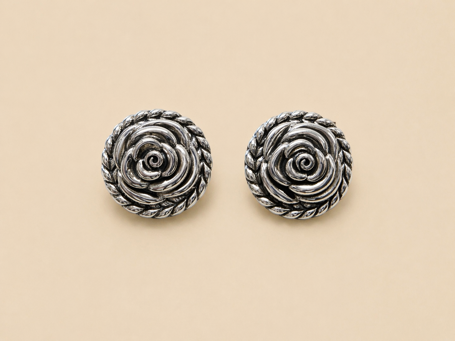 Floral silver Earrings