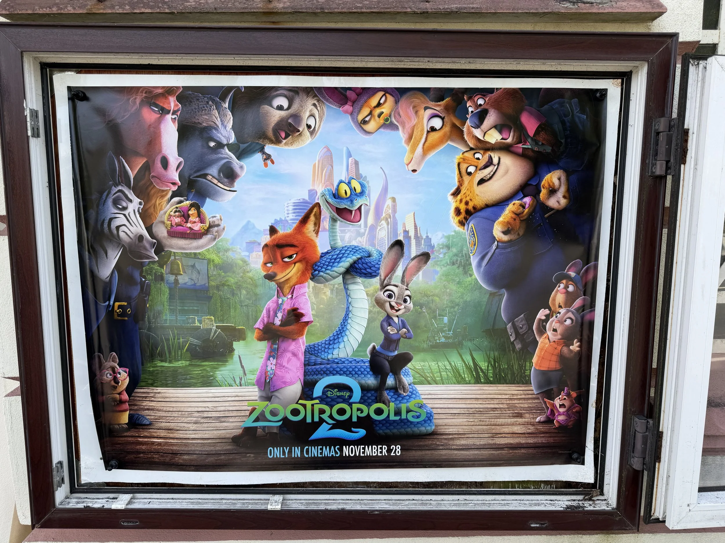 Quad Poster - Zootropolis 2 - Poster 3.jpg