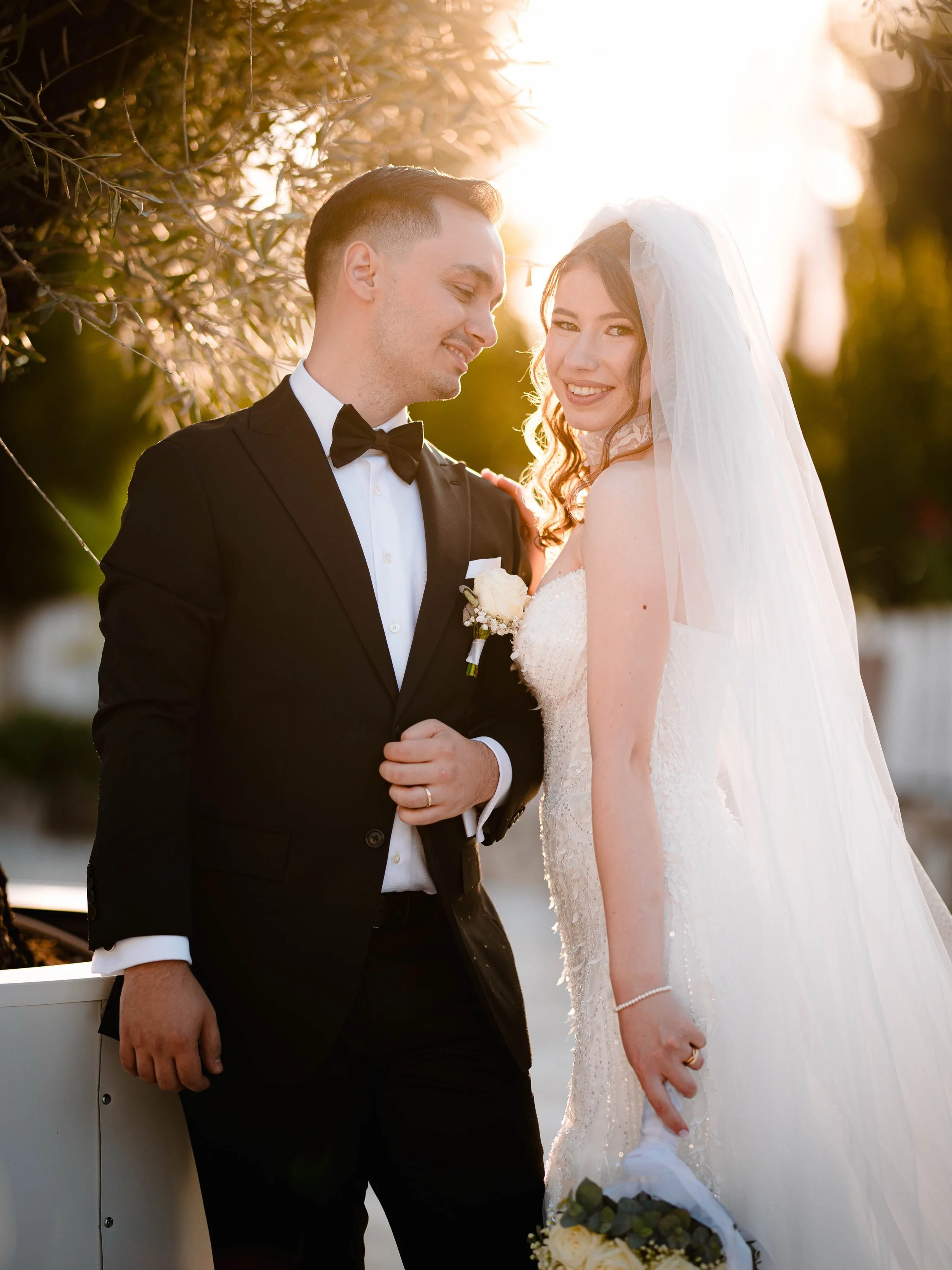 ✨ Dragos &amp; Oana ✨
#theirspecialday #brideandgroom #weddingphotographer #weddinginspiration #weddinginspo