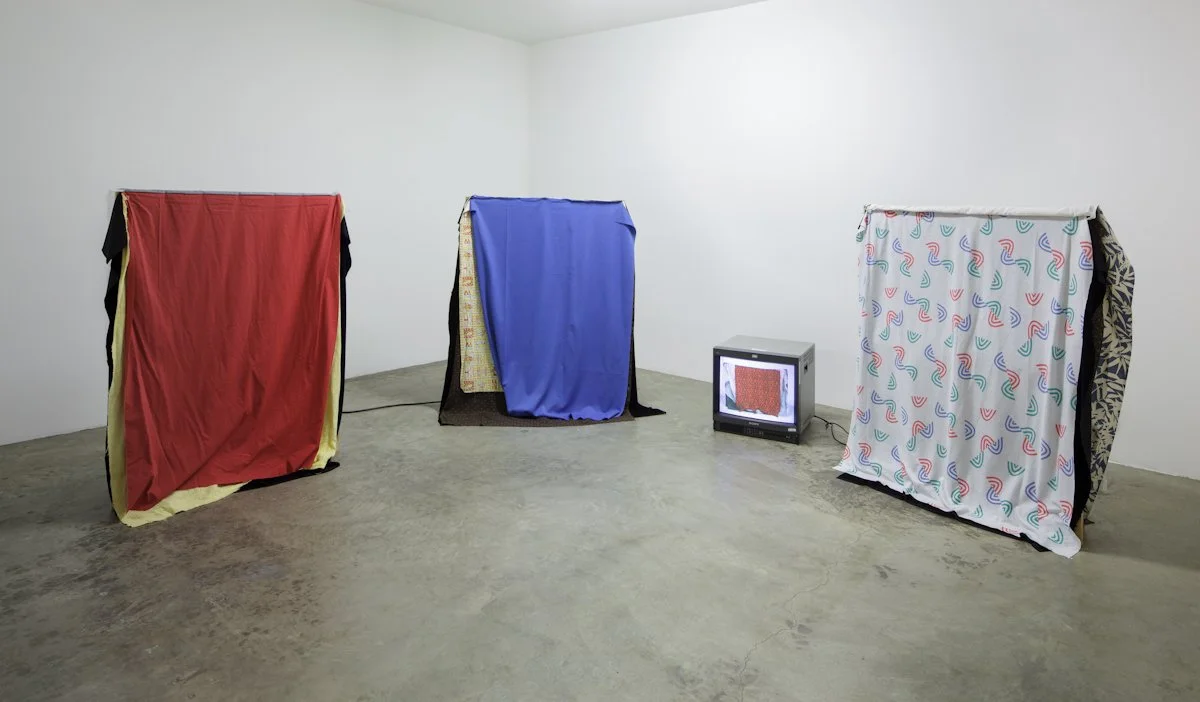  Simone Forti  Cloths , 1967 Installation View Video piece by Hollis Frampton Photo: Fredrik Nilsen 