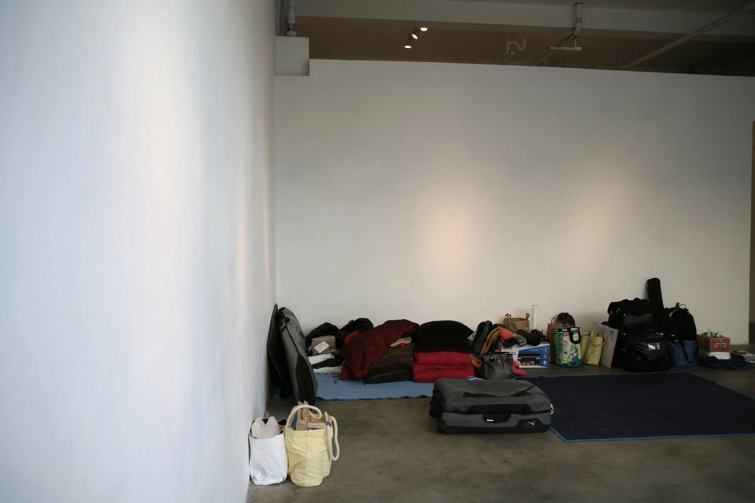  Kiersten Puusemp Whole Wide World (Side 1) Installation View / Performance Documentation 2008 Photo: Sarabeth Puusemp 