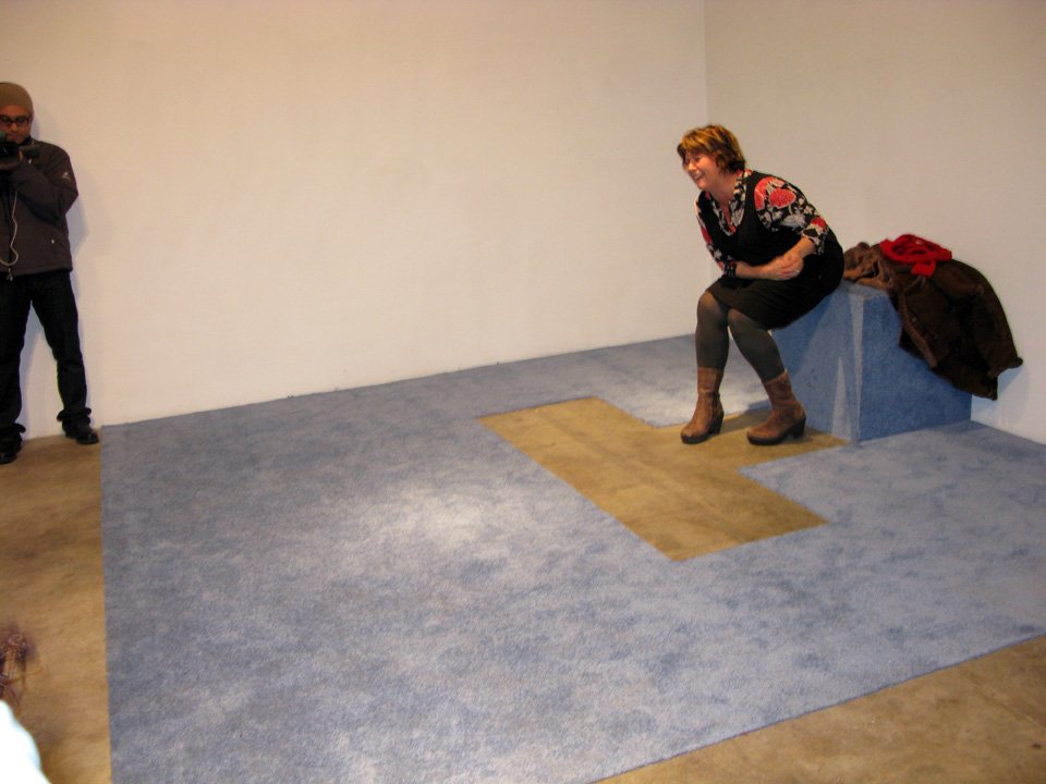  The Saddest Funniest Sculpture in the World (Version 1.1: Rough Cut), with Suzan 25 January 25, 2008 Performance Still Image Courtesy of The Box 