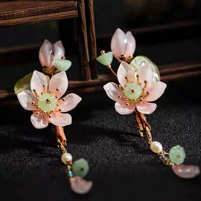 Pink Lotus-shaped Hair Clip Pair