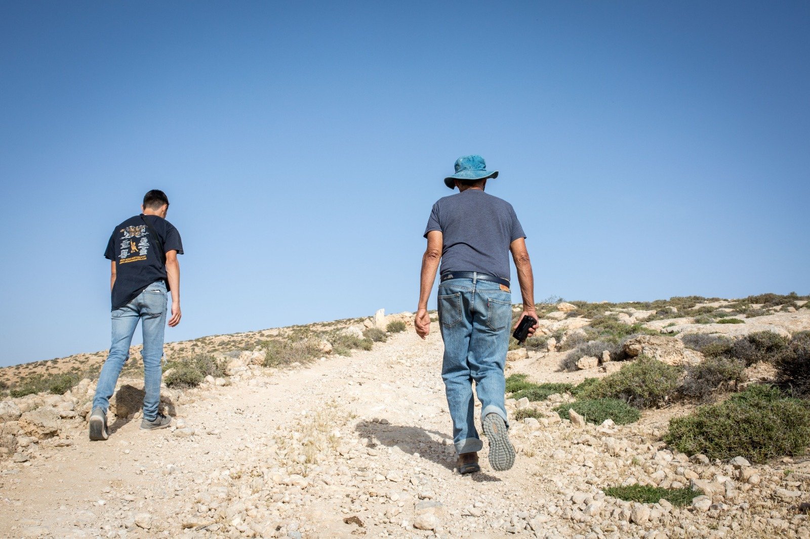 Bob-Sam-Shepherding-Jabl-Dov.jpeg