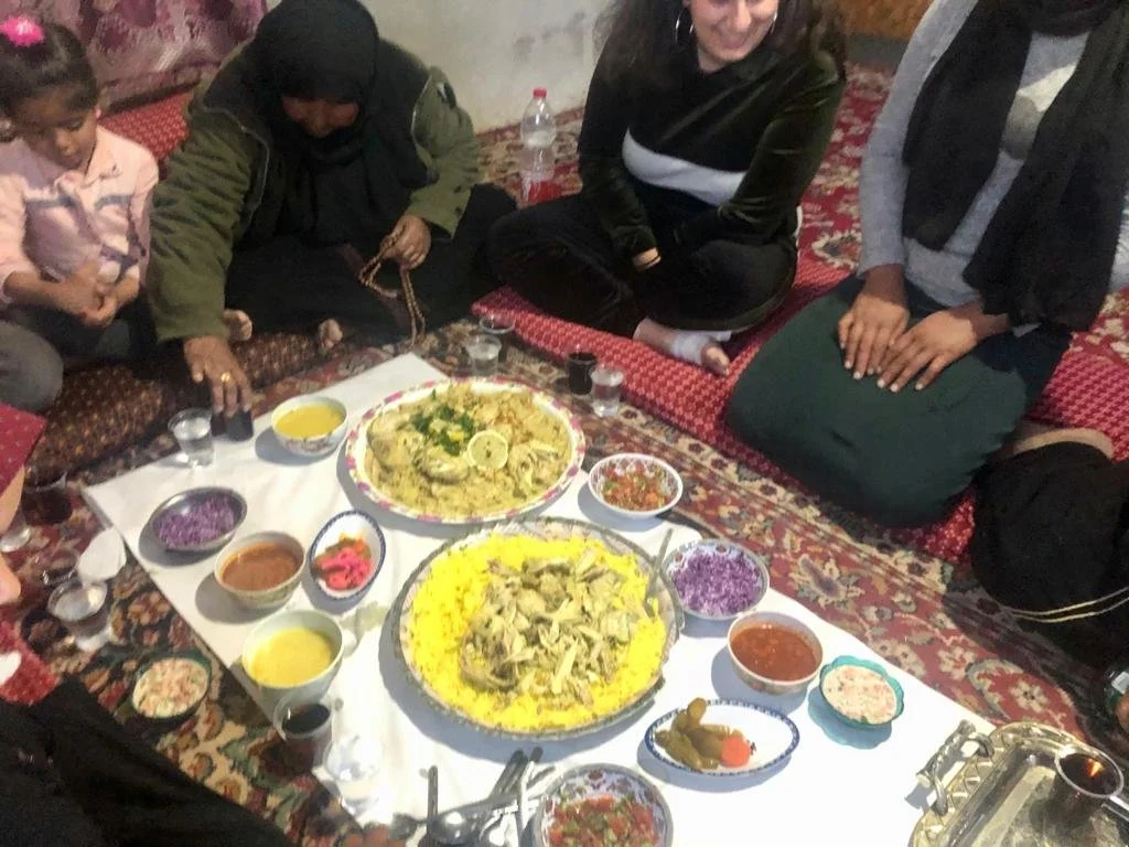 Sharing-a-Meal-Sarah-Brammer-Shaly-SHH-Hineinu.jpeg