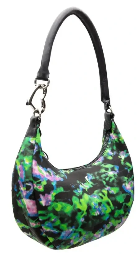 caroline-multi-colour-canvas-shoulder-bag-with-heart-clip-quarter-view-colour_image-0000031175-retina_detail.webp