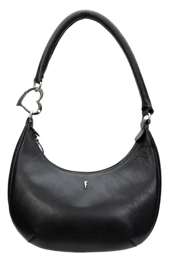 caroline-black-shoulder-bag-with-heart-clip-front-view-colour_image-0000031170-retina_detail.webp